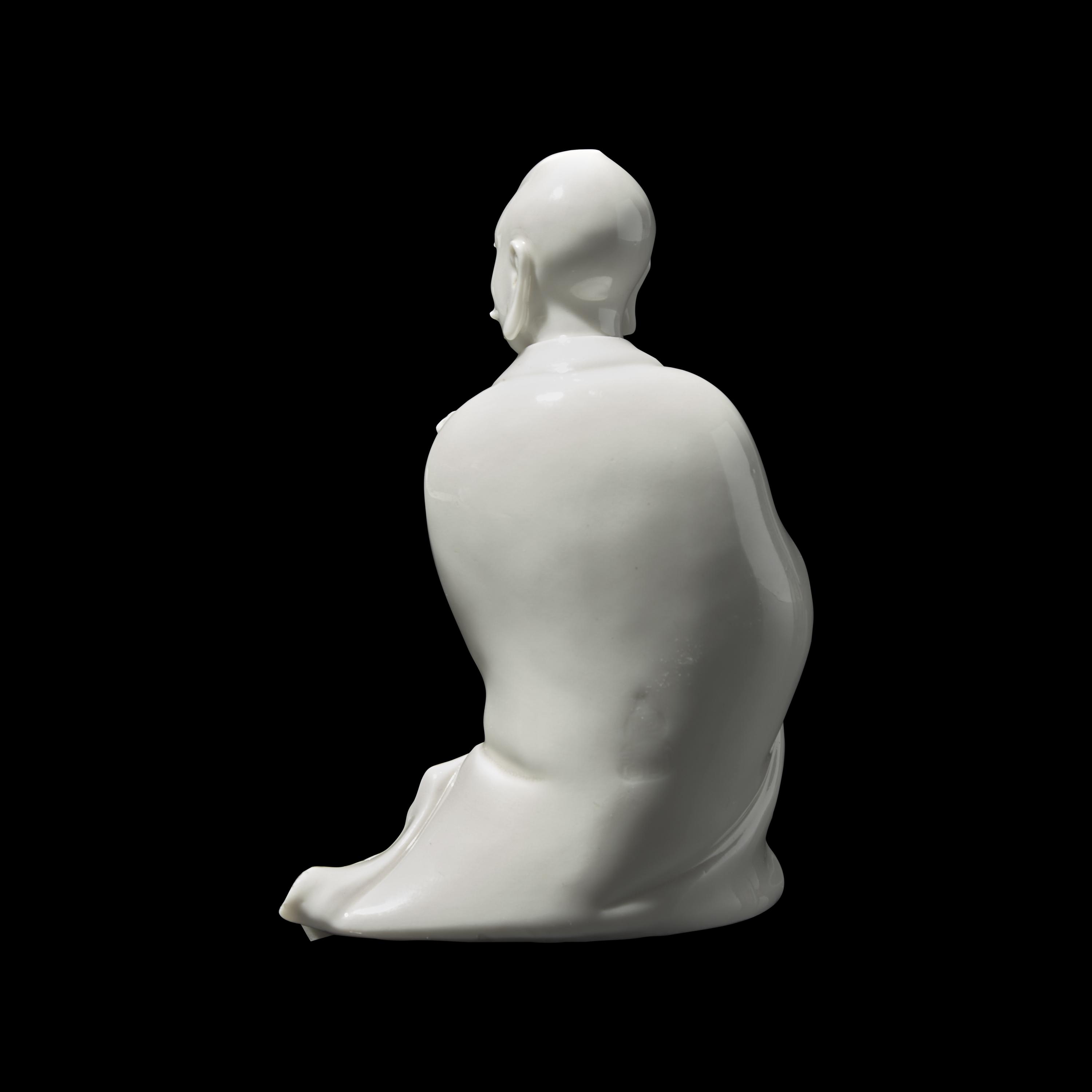 A Chinese Blanc de Chine Figure of Bodhidharma, Possibly 18th/19th Century 或爲清中期 德化白瓷達摩坐像