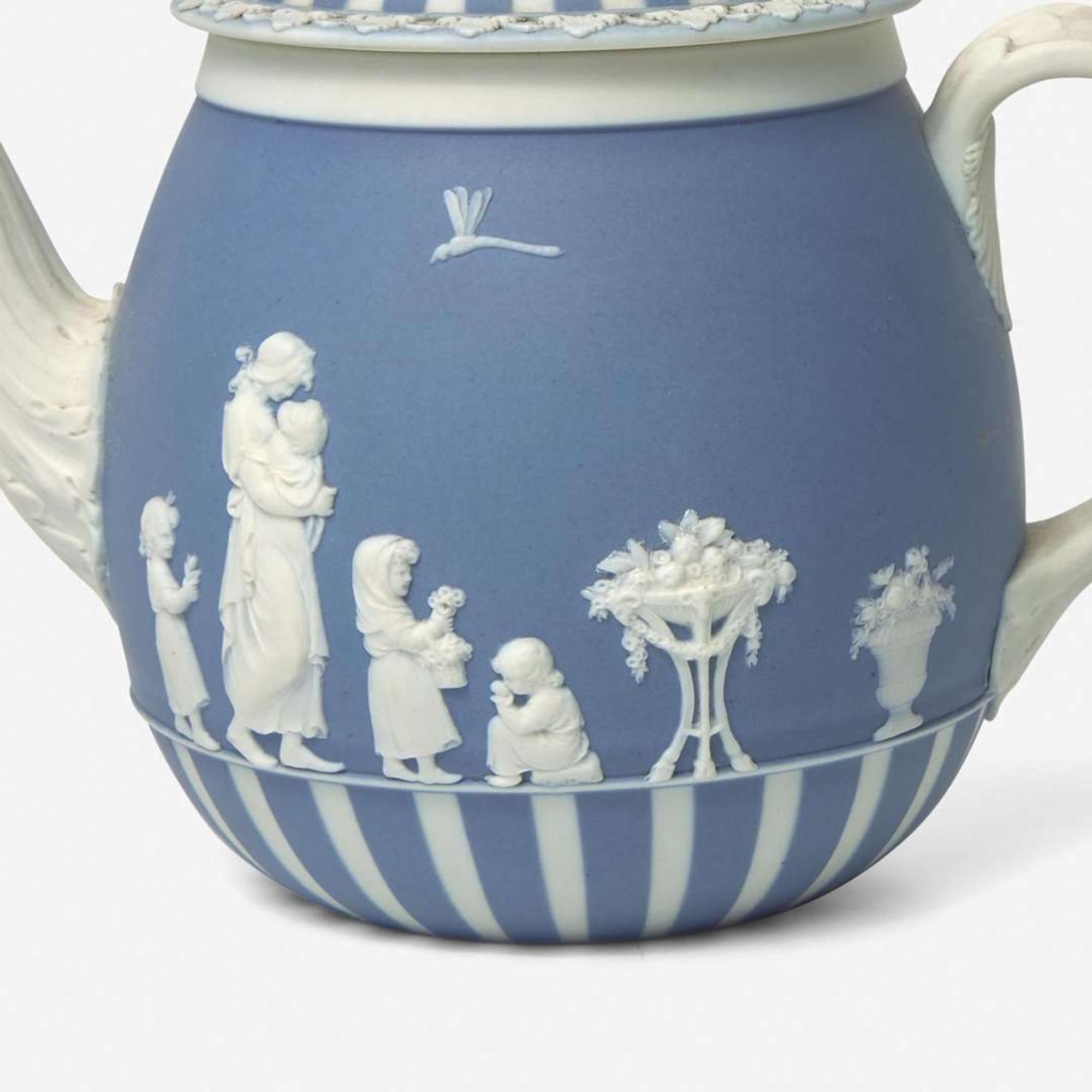 A Wedgwood Blue Dip Jasperware Teapot UK, circa 1790