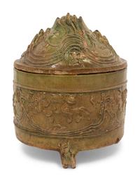 A Chinese Green Glazed Pottery Hill Jar