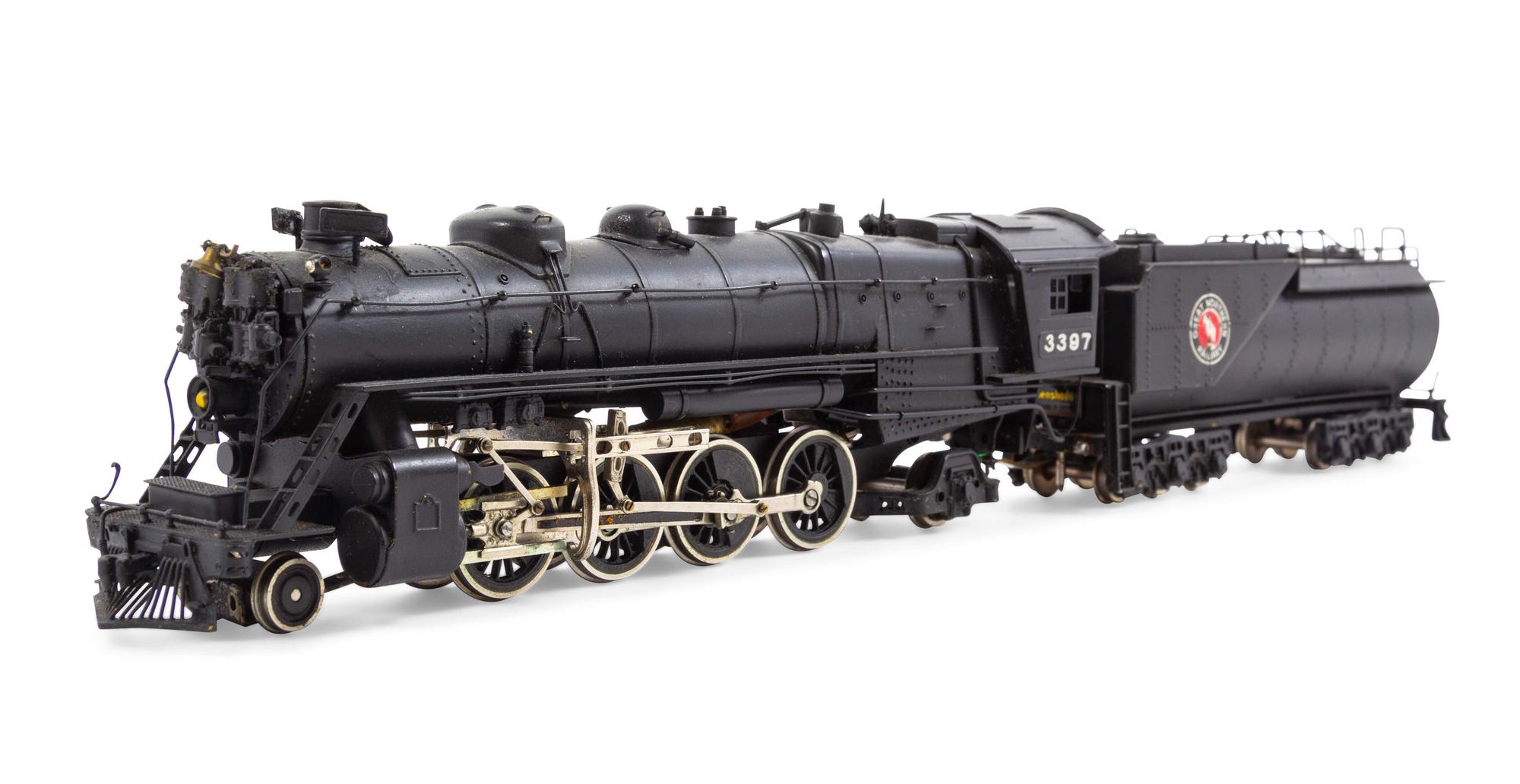 A Tenshodo Polychrome HO-Gauge Great Northern Railway 2-8-2 Locomotive and Tender