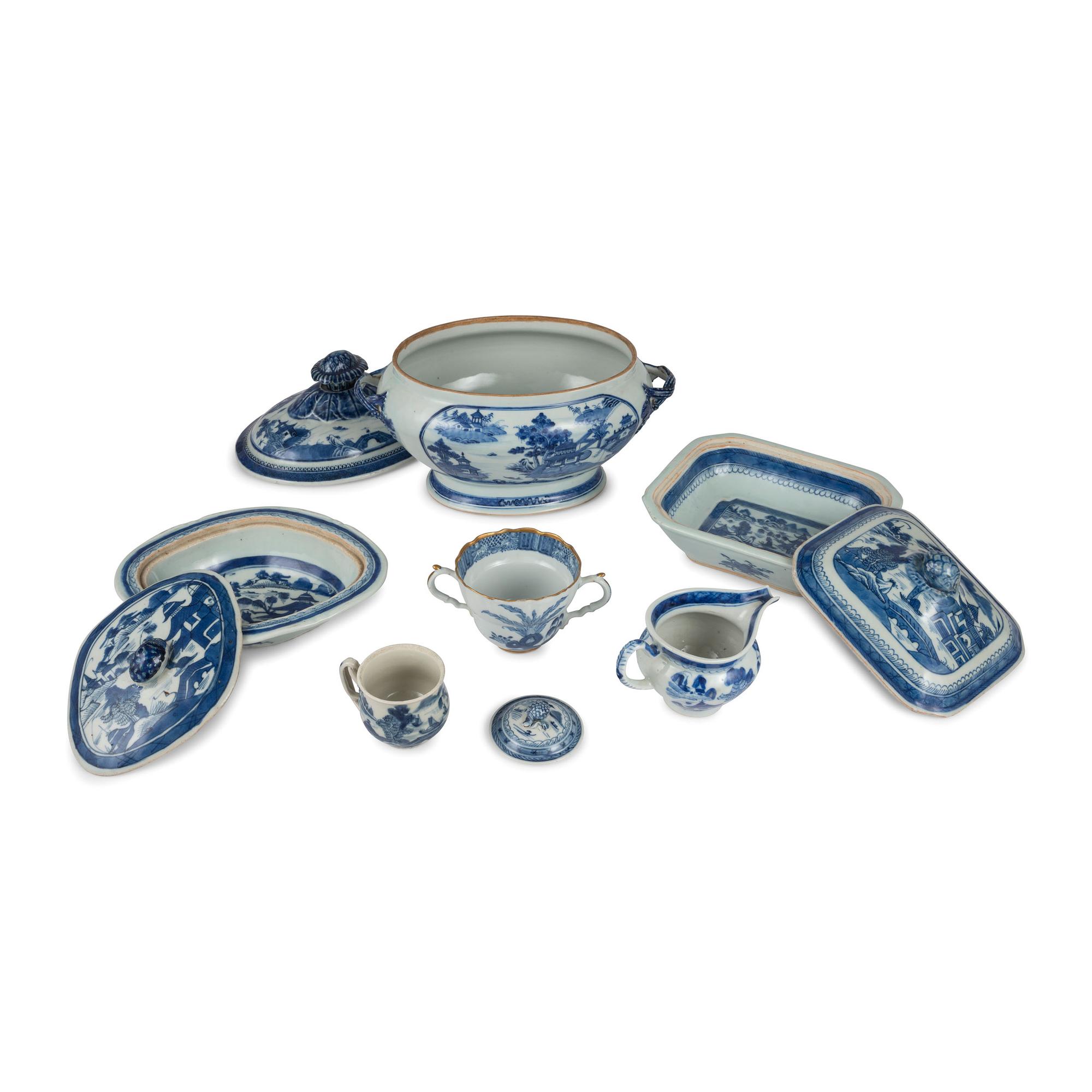 A Group of Chinese Export Blue and White Porcelain Table Articles