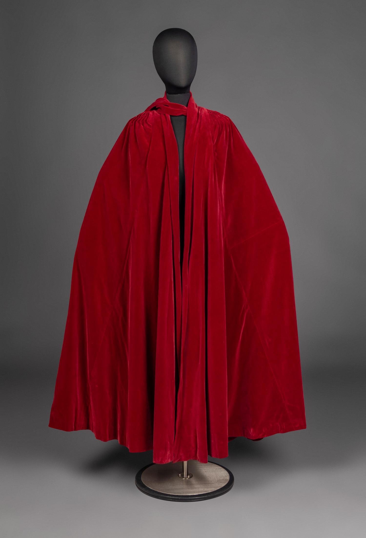 Rare Madeleine Vionnet Haute Couture Velvet Cape,1929-30