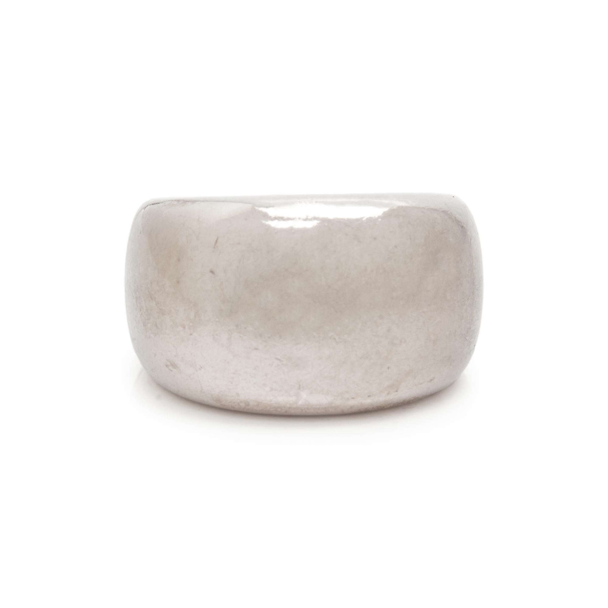 CARTIER, WHITE GOLD 'NOUVELLE VAGUE' RING