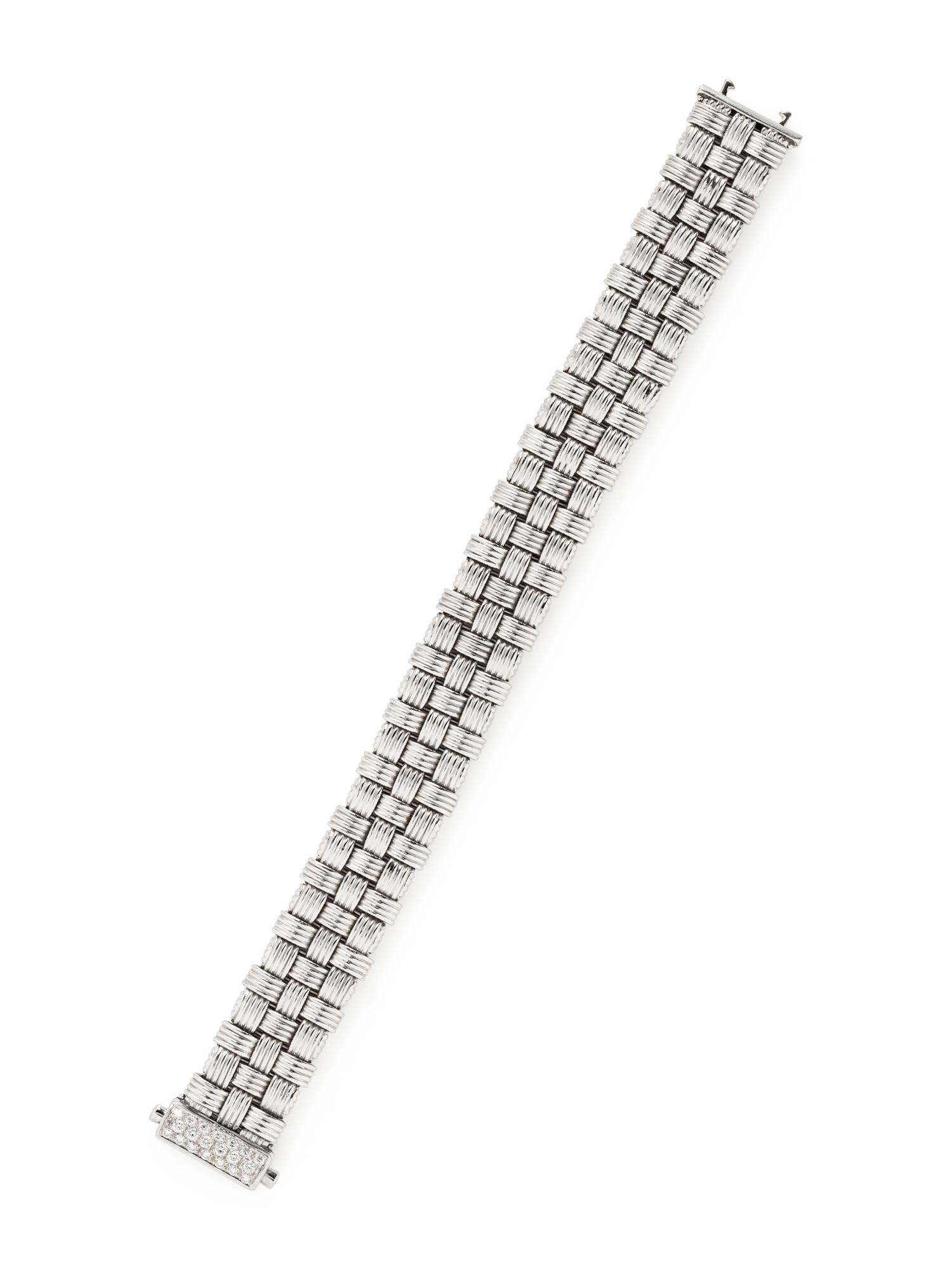 WHITE GOLD AND DIAMOND BRACELET