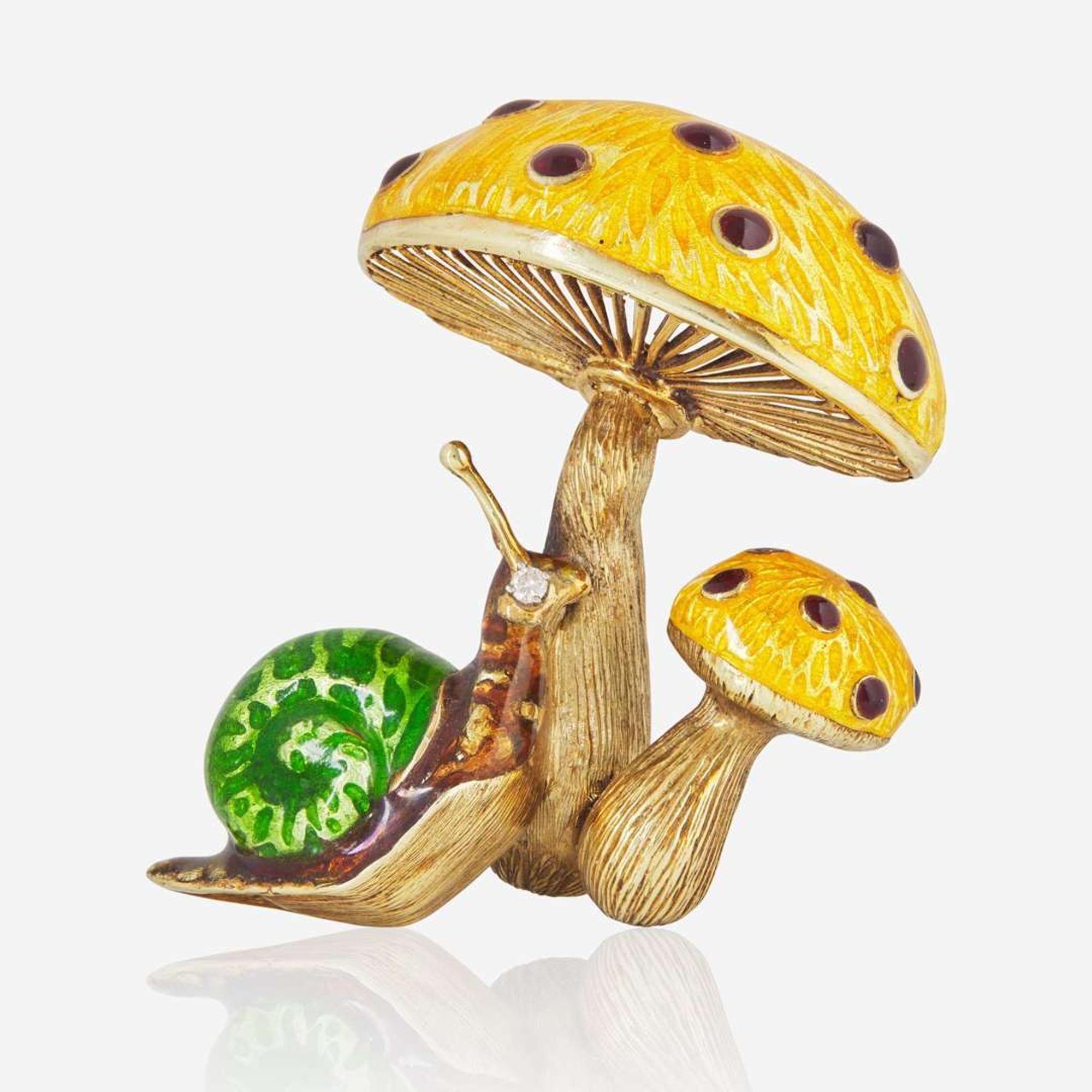 A 14K Yellow Gold and Enamel Brooch