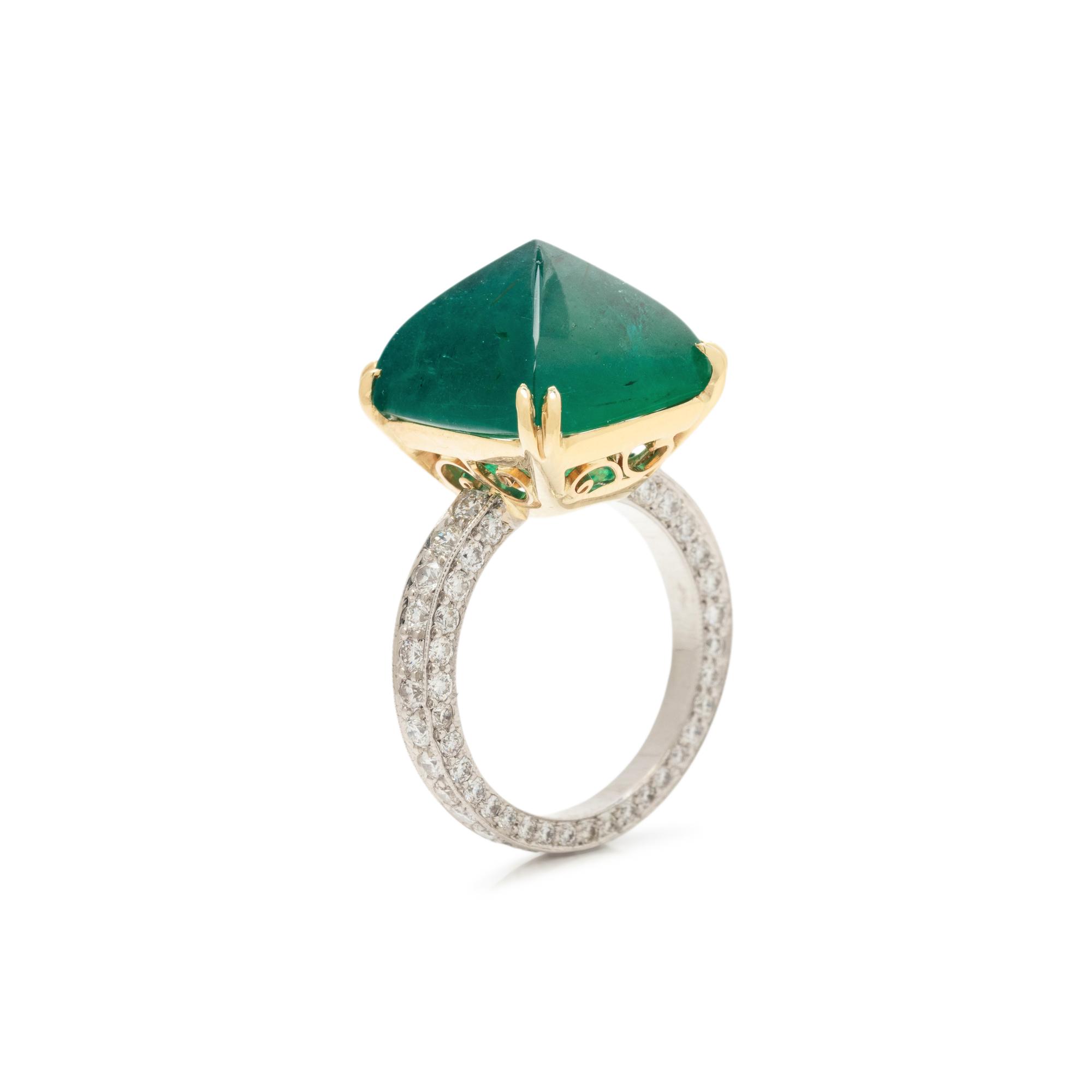 EMERALD AND DIAMOND RING