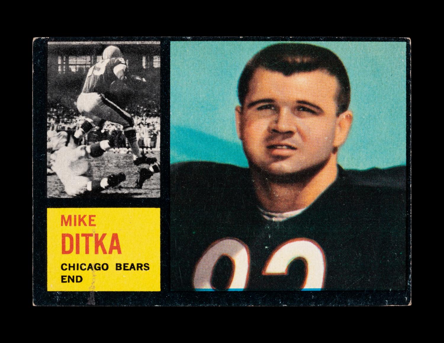 A 1962 Topps Mike Ditka Rookie Football Card No. 17