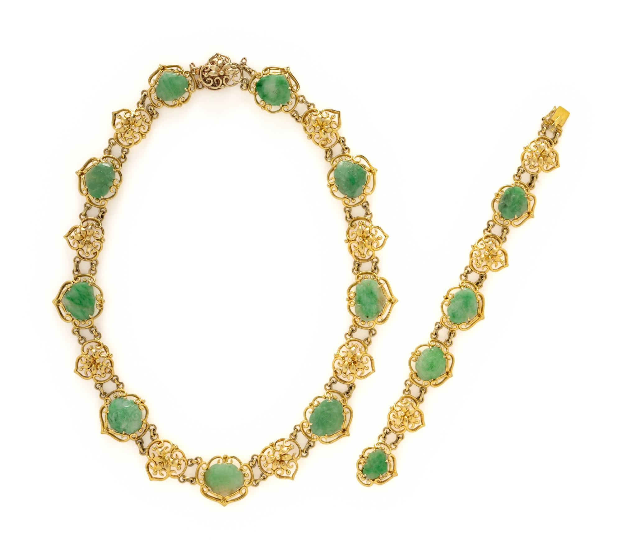 YELLOW GOLD AND JADE DEMI PARURE