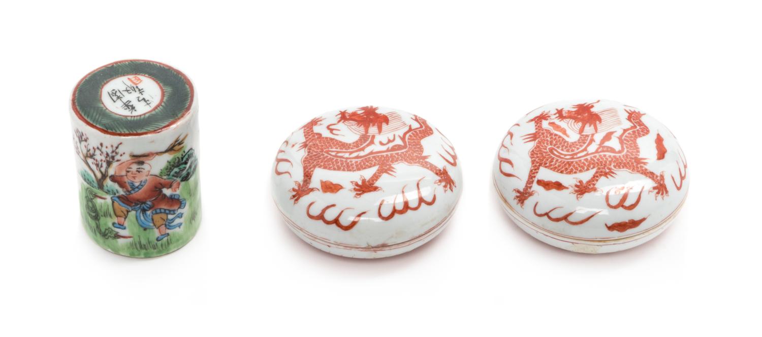 Three Chinese Porcelain Scholar's Objects Diameter of largest 2 3/4 inches. — 19TH-EARLY 20TH CENTURY