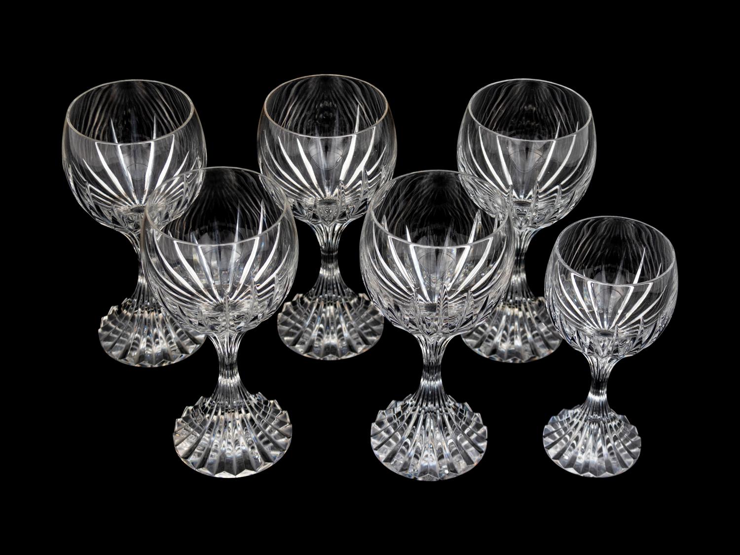 A Baccarat Part Stemware Service