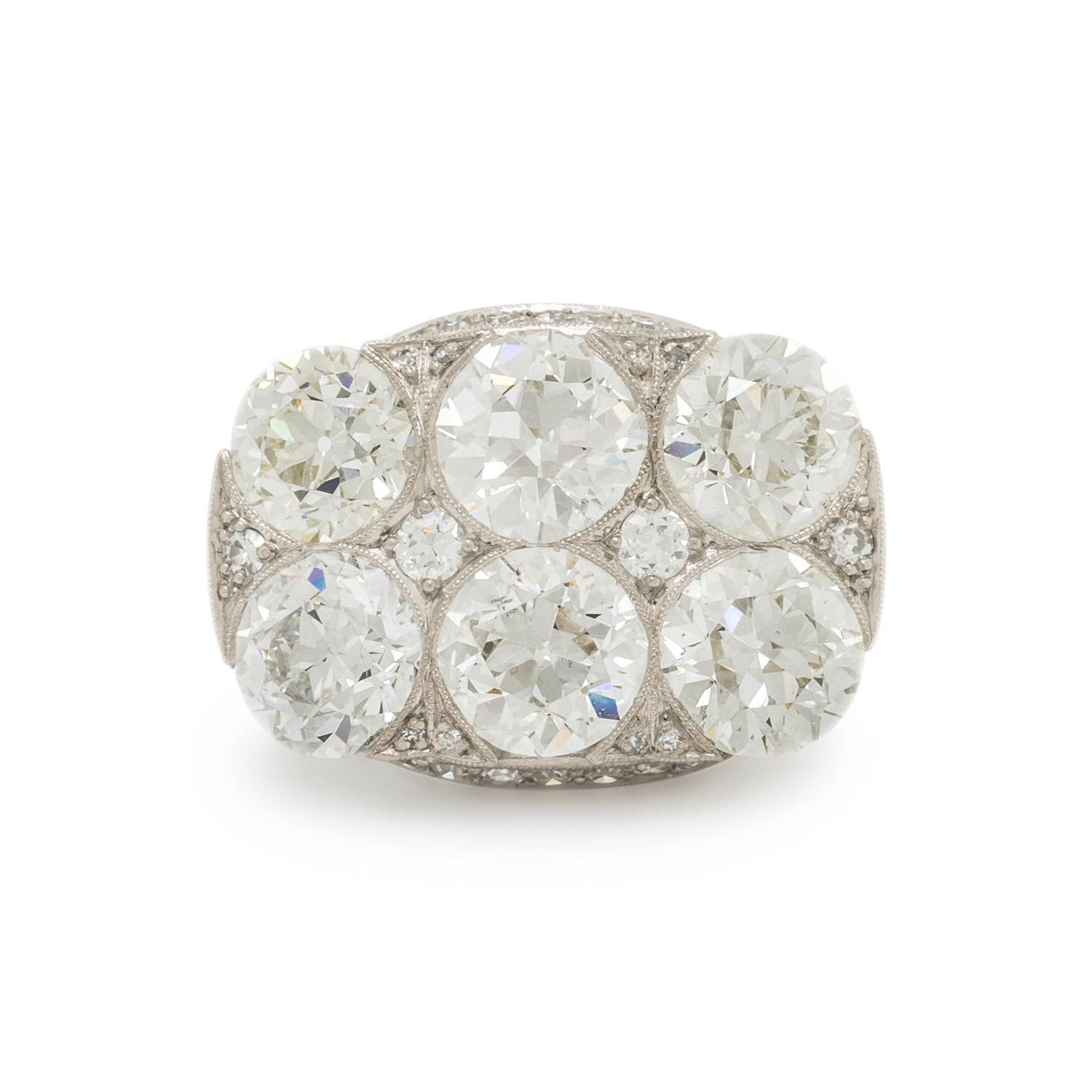 ANTIQUE, DIAMOND AND PLATINUM RING