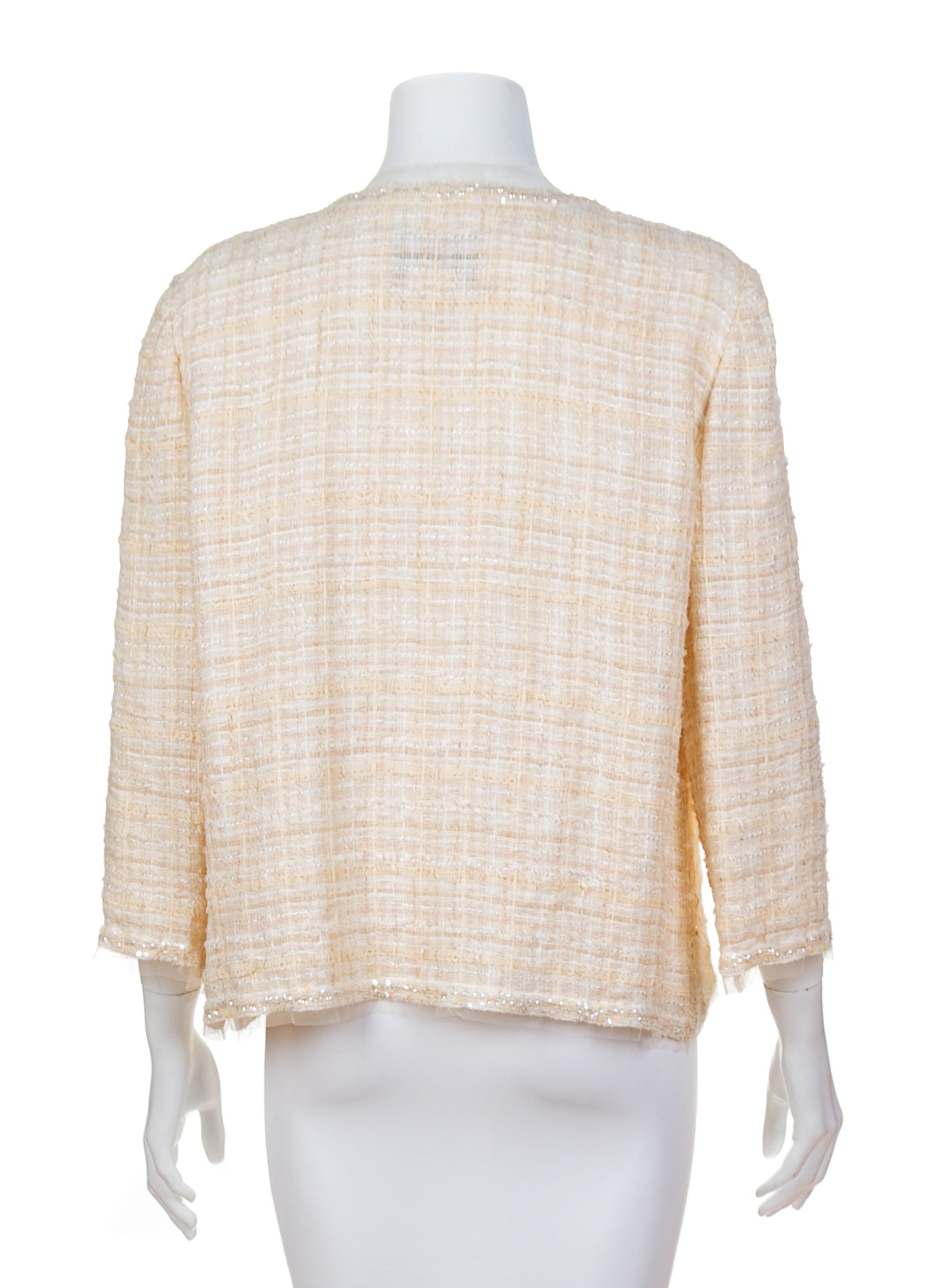 A Chanel Cream Cotton and Linen Jacket, Size 44.
