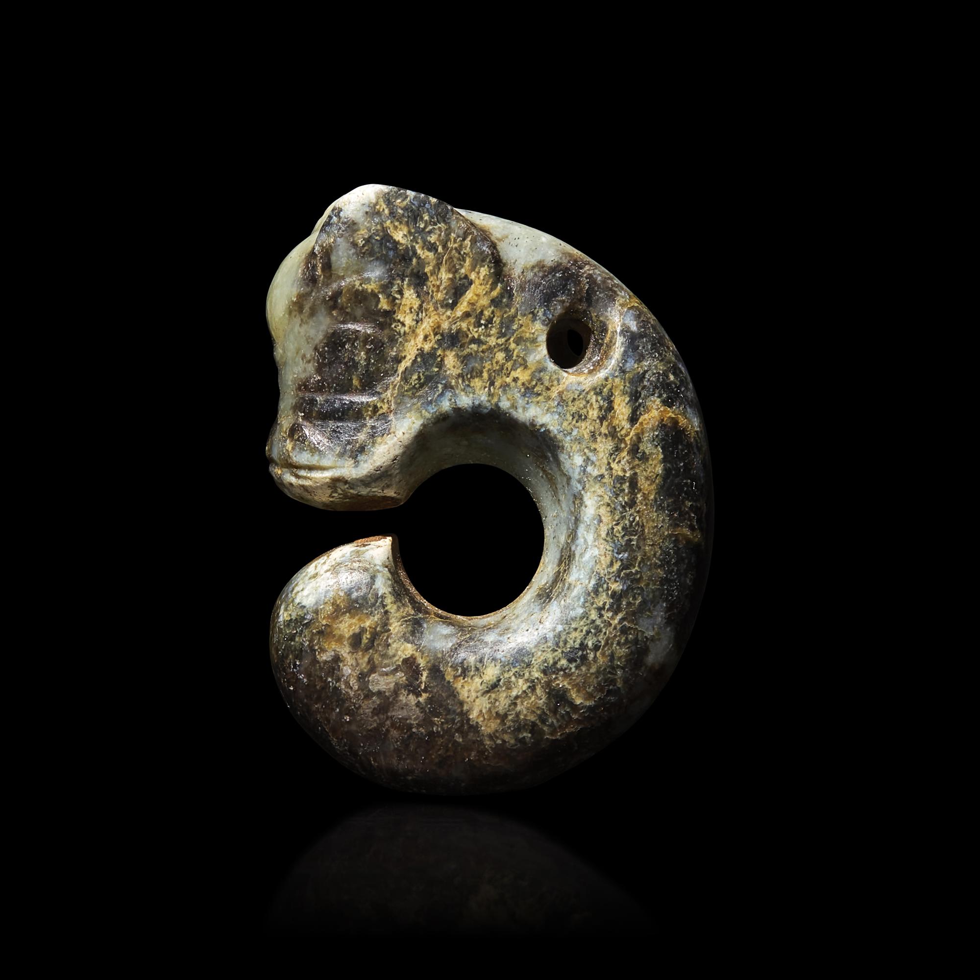 A Miniature Jade Coiled Dragon, Possibly Hongshan Culture 或為紅山 青玉豬龍