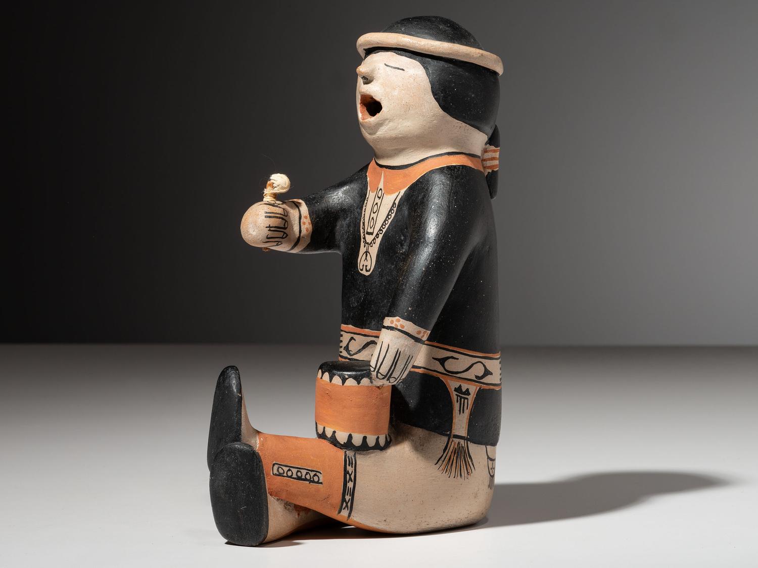 Pottery Singer
