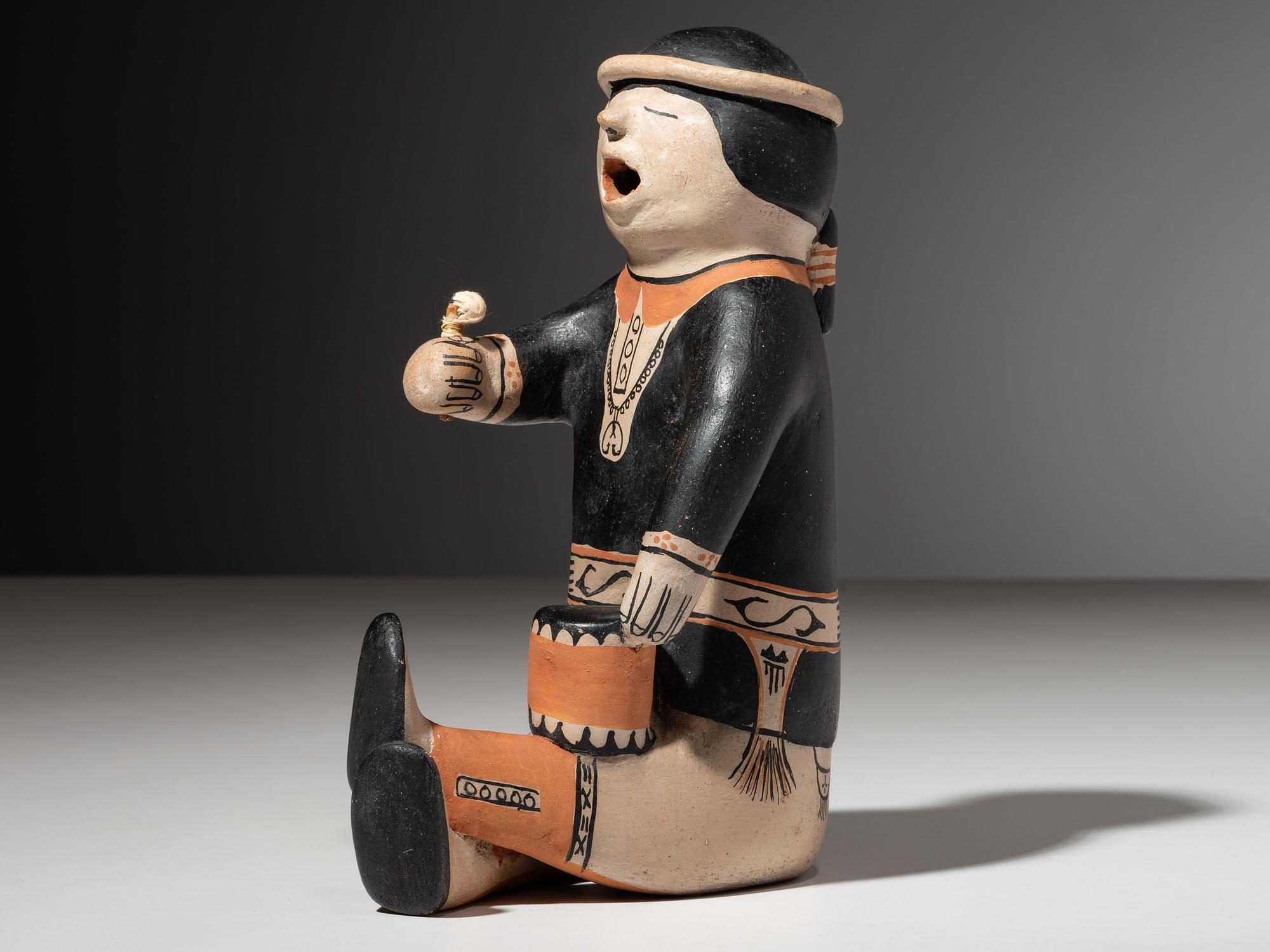 Pottery Singer