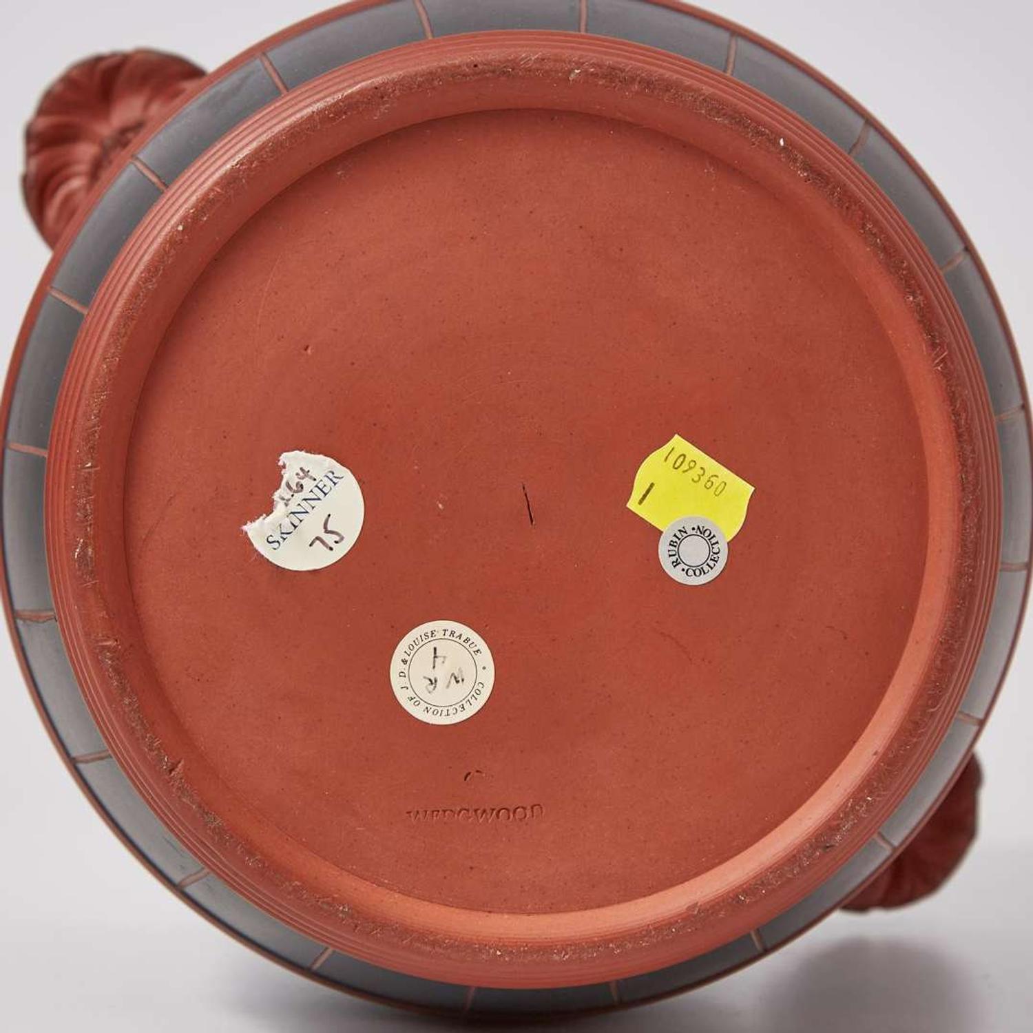 A Wedgwood Rosso Antico Barrel-Form Wine Cooler UK, circa 1800
