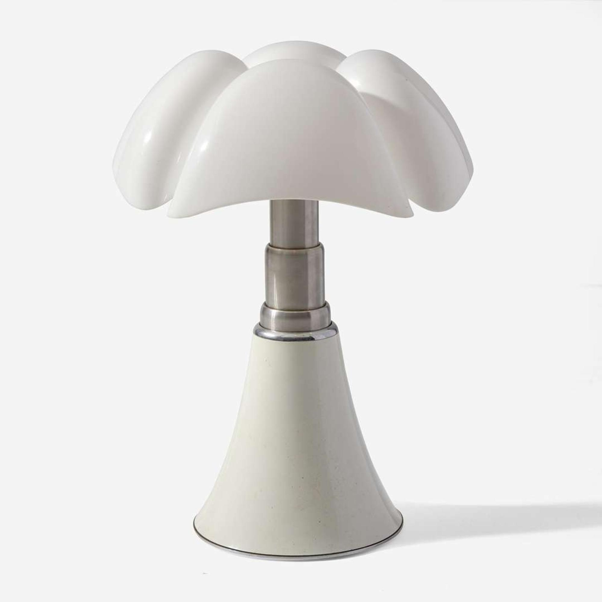 Gae Aulenti (Italian, 1927-2012) "Pipistrello" Lamp, Model No. 620, Martinelli Luce, Italy, designed 1965, the present lot circa 1970s