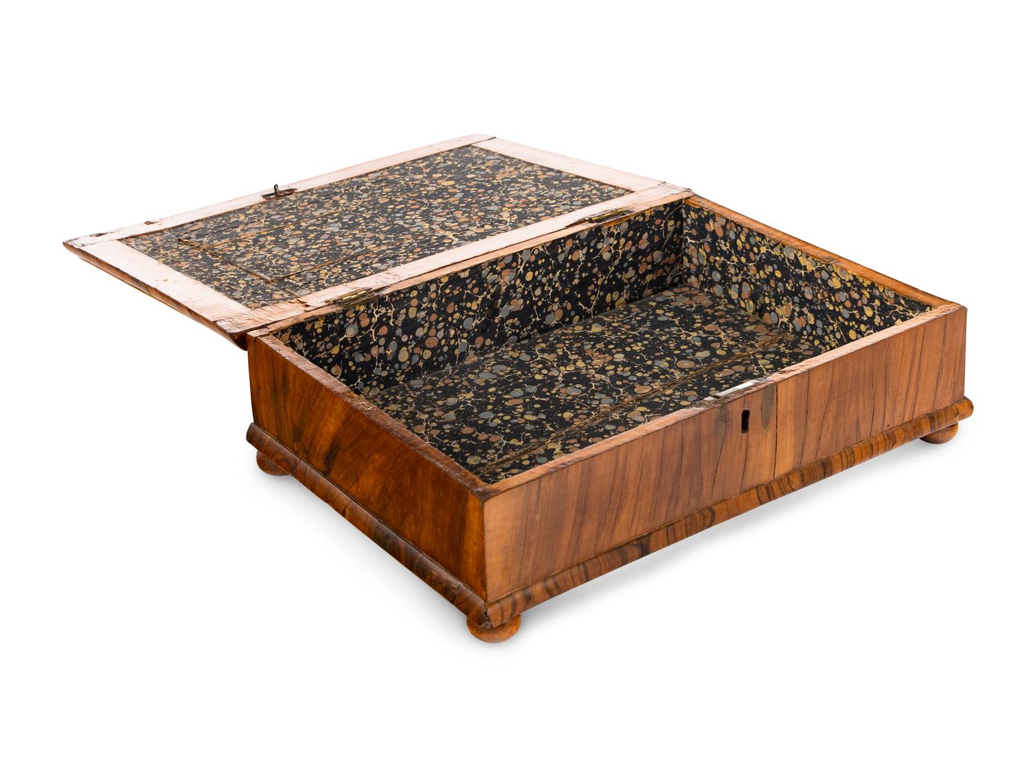 A William and Mary Oyster Olivewood Lace Box