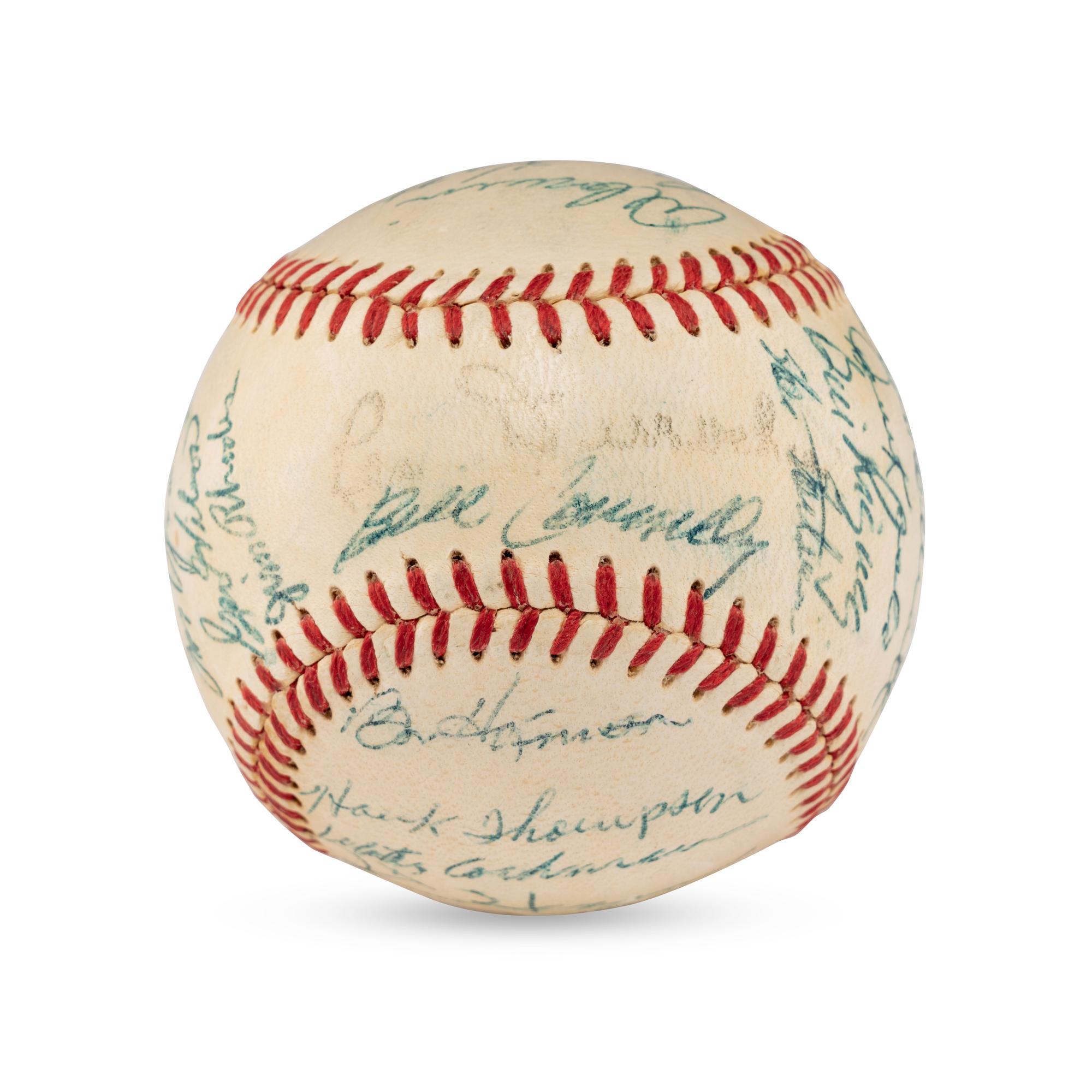 A 1952 New York Giants Team Signed Autograph Baseball