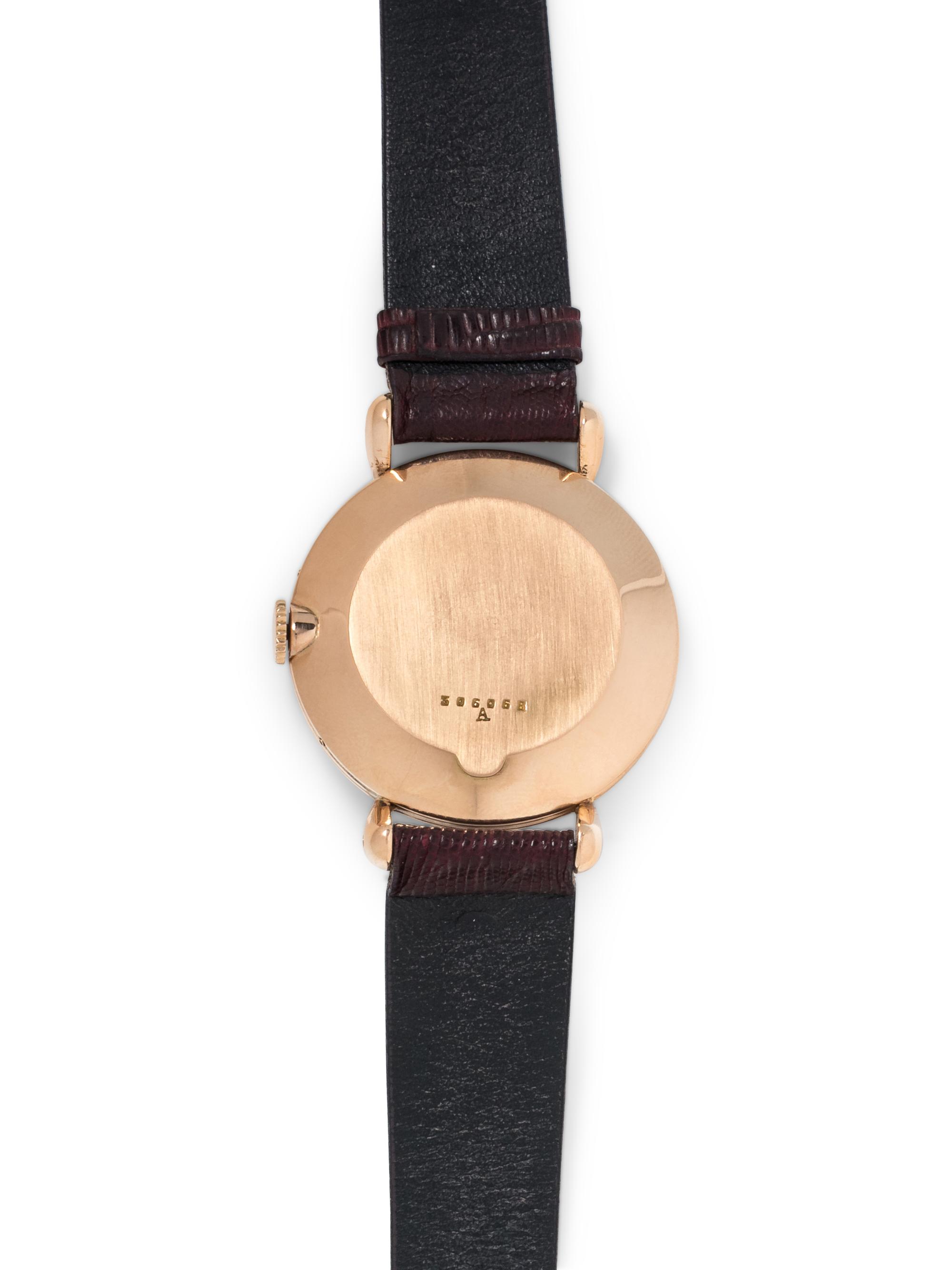 JAEGER-LeCOULTRE, VINTAGE, 18K PINK GOLD TRIPLE CALENDAR WRISTWATCH