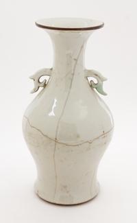 A Ge-Type Porcelain Vase Height 12 1/2 inches. — 19TH CENTURY