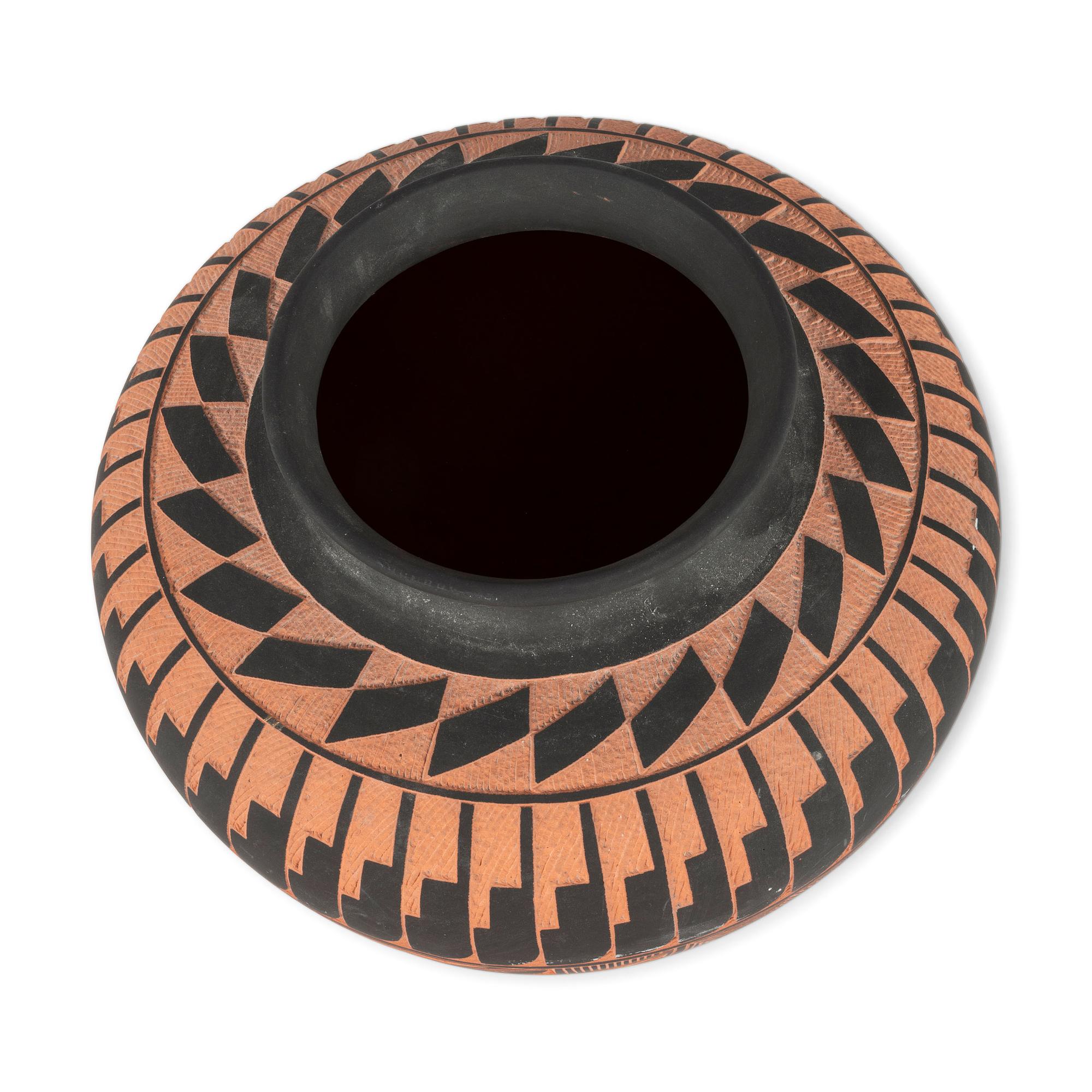 Large Acoma Pottery Jar
