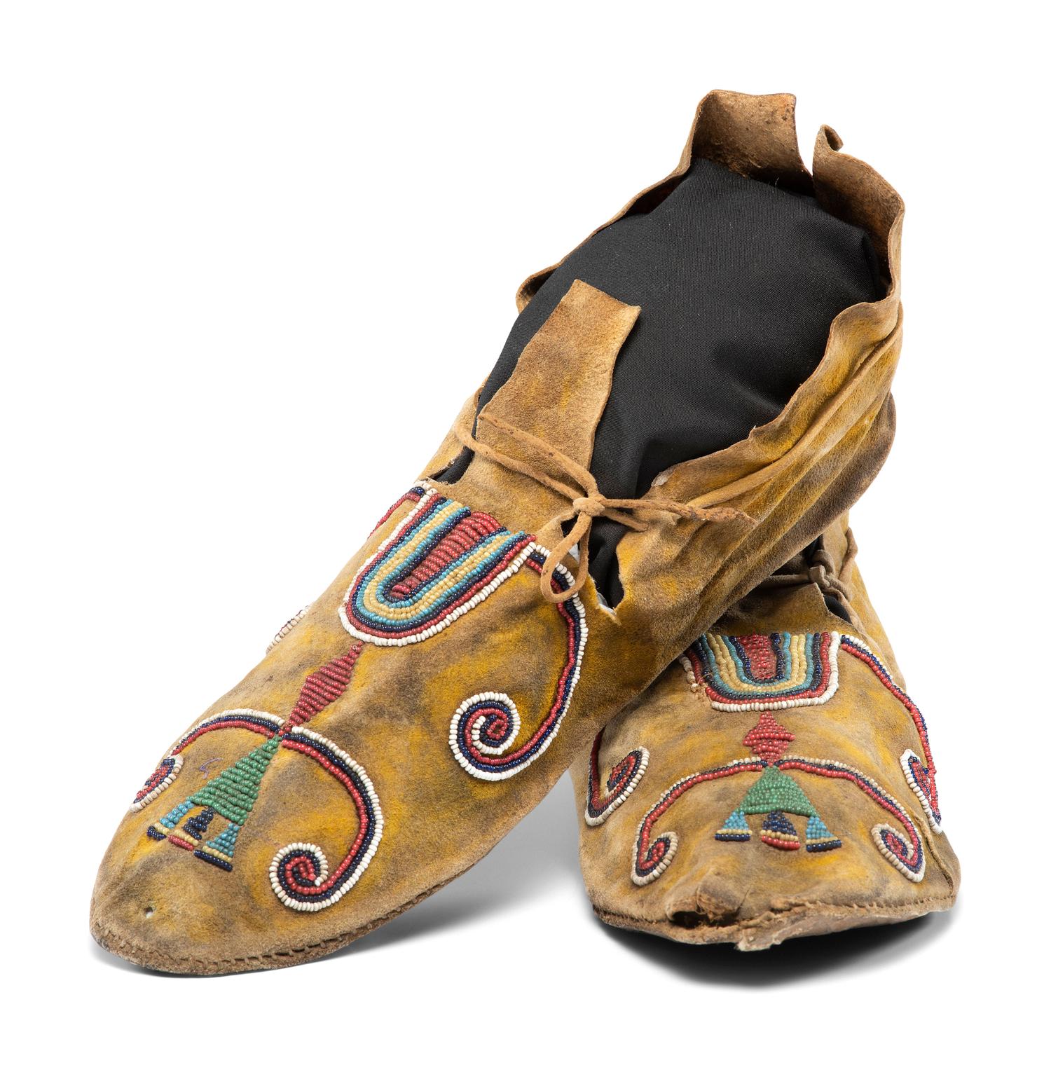 Early Apsáalooke Beaded Hide Moccasins