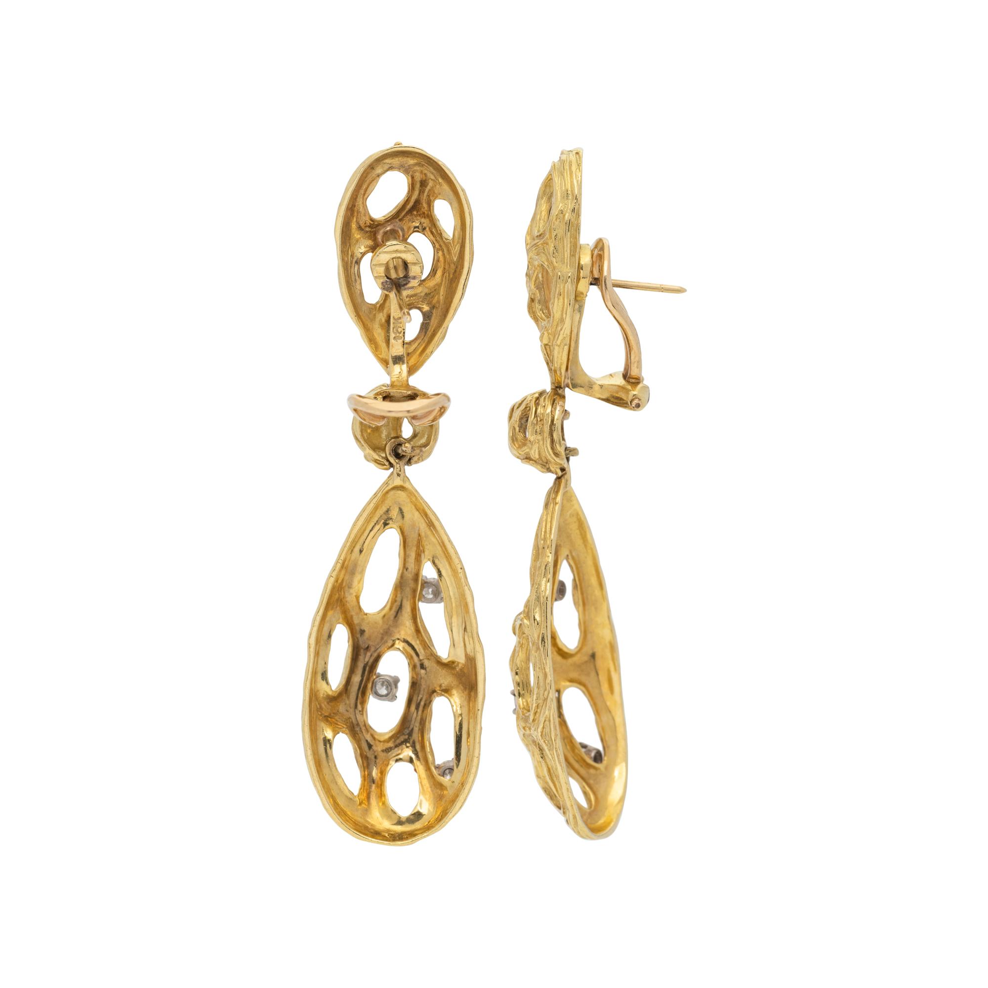 YELLOW GOLD AND DIAMOND EARCLIPS