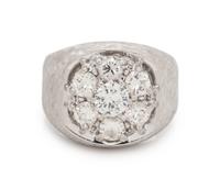 DIAMOND RING