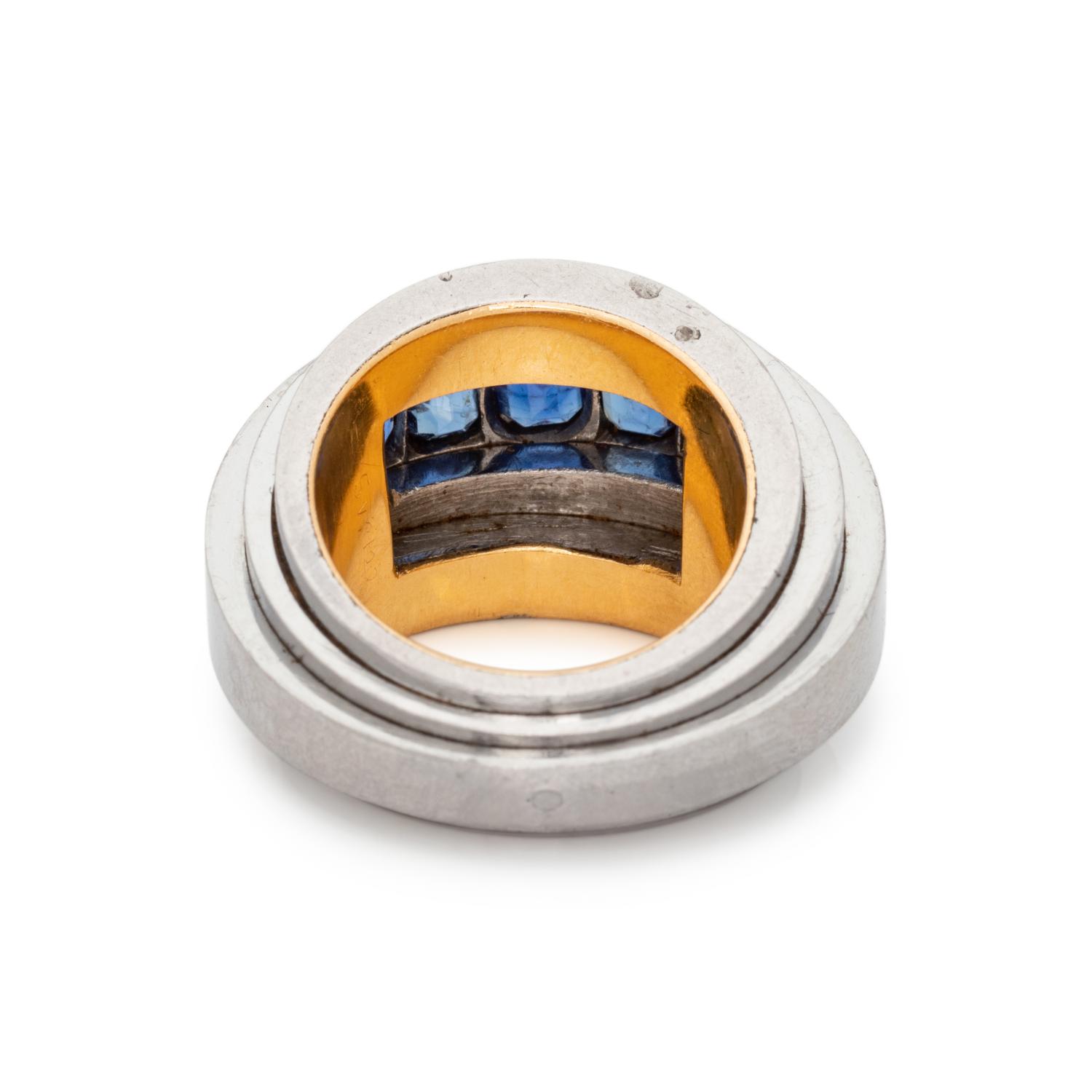 SUZANNE BELPERRON, PALLADIUM, YELLOW GOLD AND SAPPHIRE 'STEPPED MODEL' RING