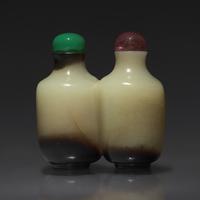 A Chinese Jade Double Snuff Bottle, Qing Dynasty, 18th/19th Century — 清中晚期 玉雙聯鼻煙壺