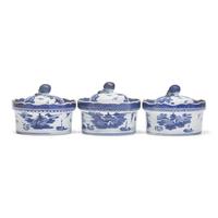 Three Chinese Export Porcelain Blue Fitzhugh Butter Tubs and Covers