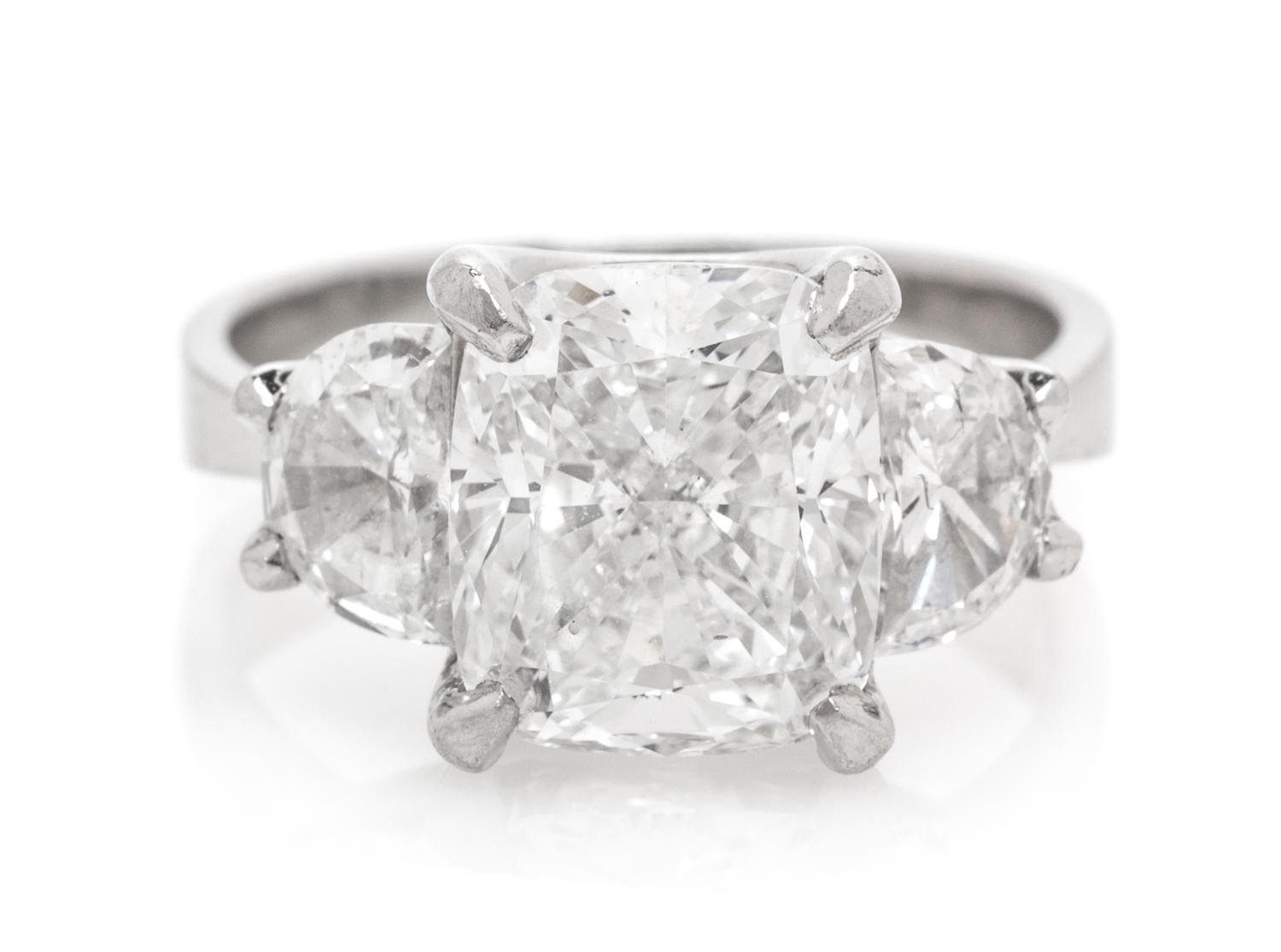 A Platinum and Diamond Ring, 5.70 dwts.