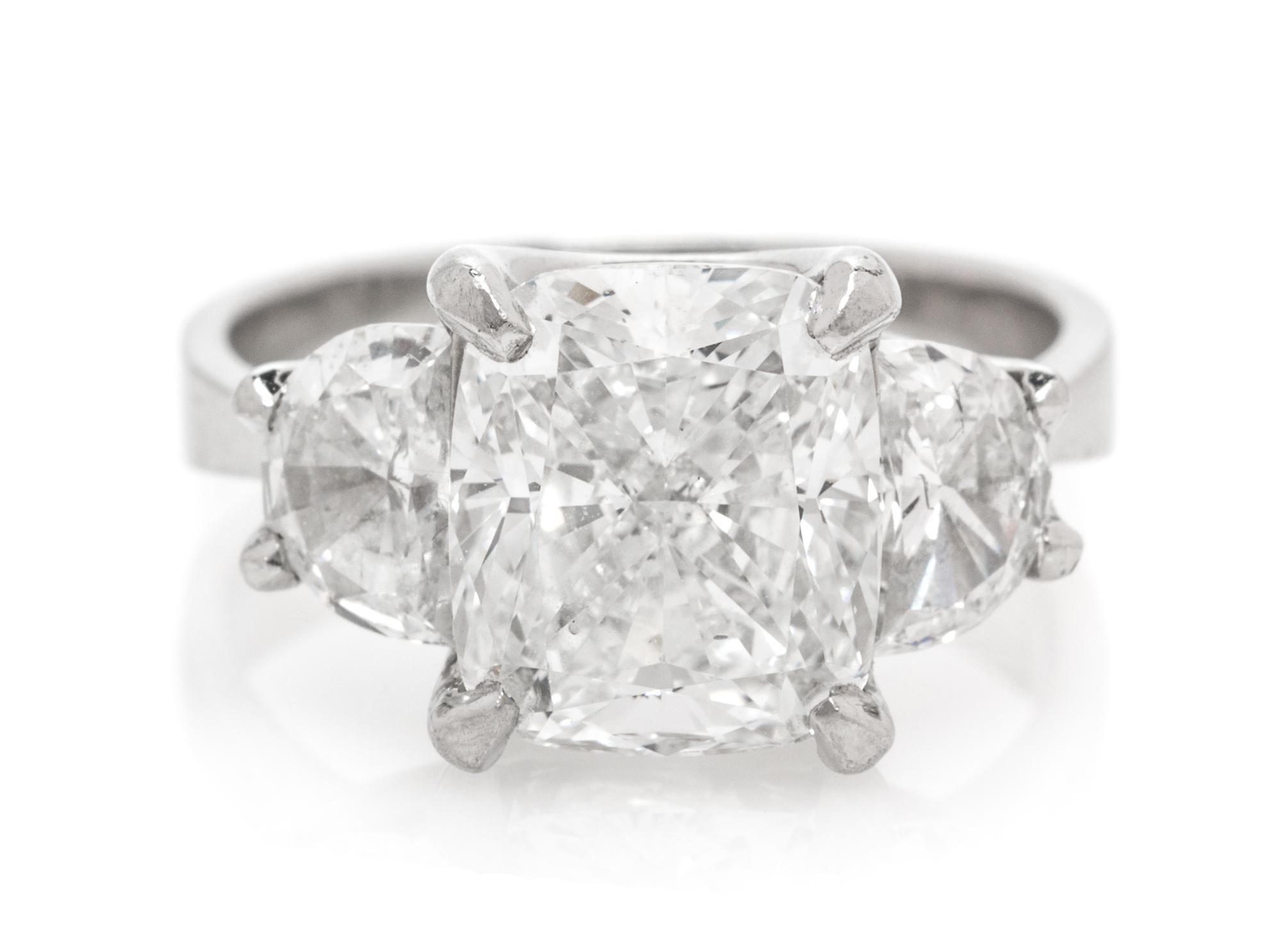 A Platinum and Diamond Ring, 5.70 dwts.