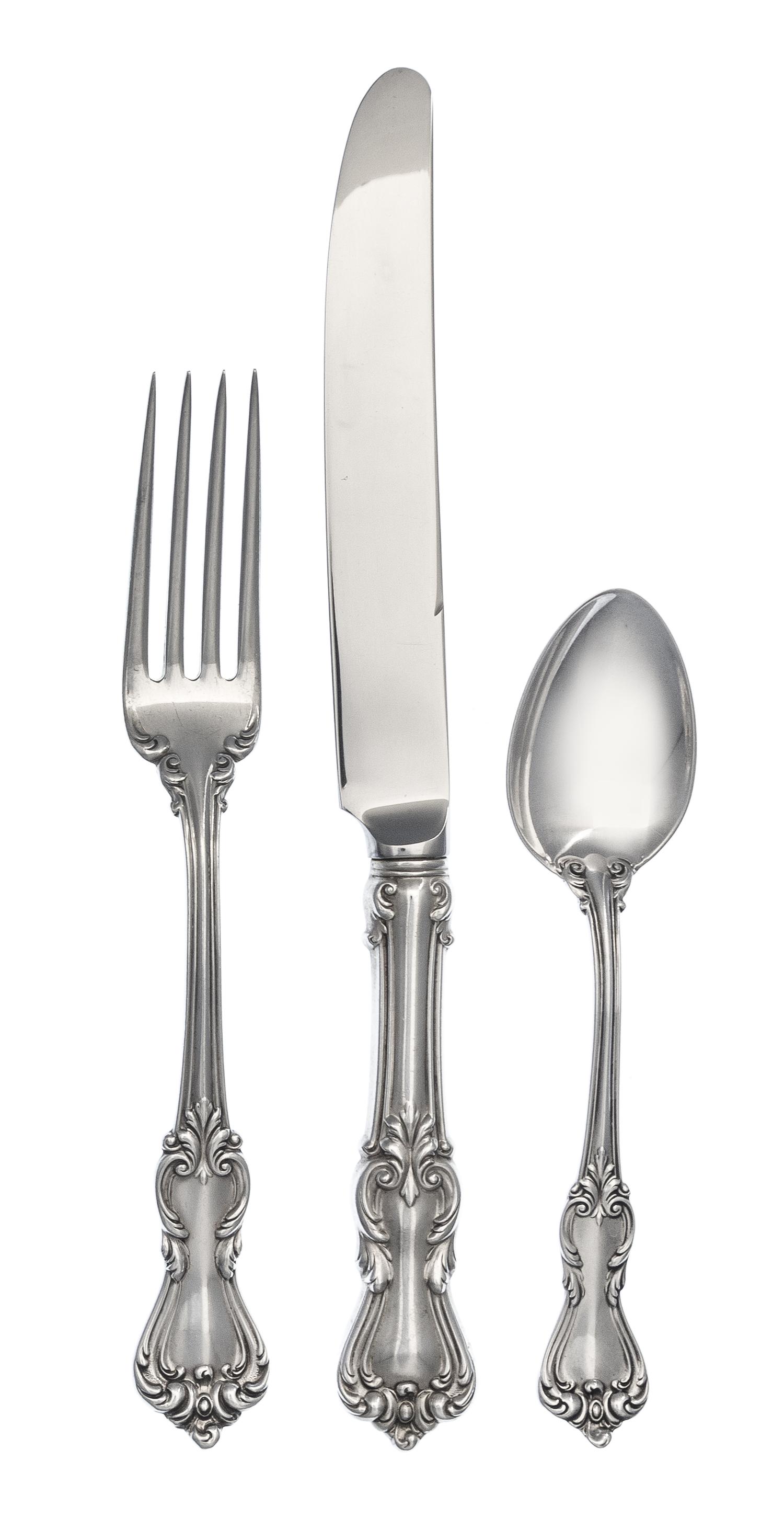 An American Silver Flatware Service, Reed & Barton, Taunton, MA, Marlborough pattern, comprising: 10 dinner knives 10 dinner forks 13 s