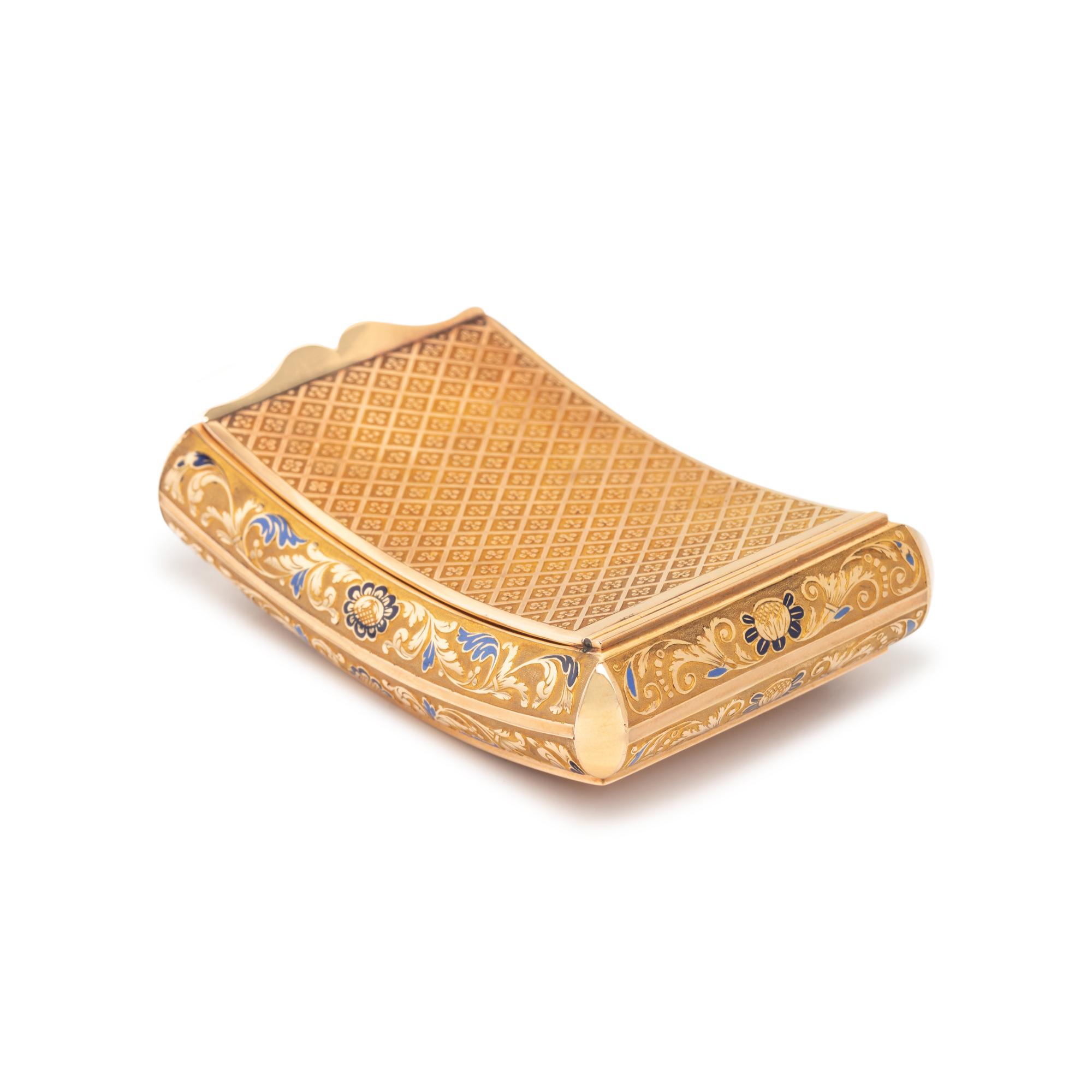 YELLOW GOLD AND ENAMEL SNUFF BOX