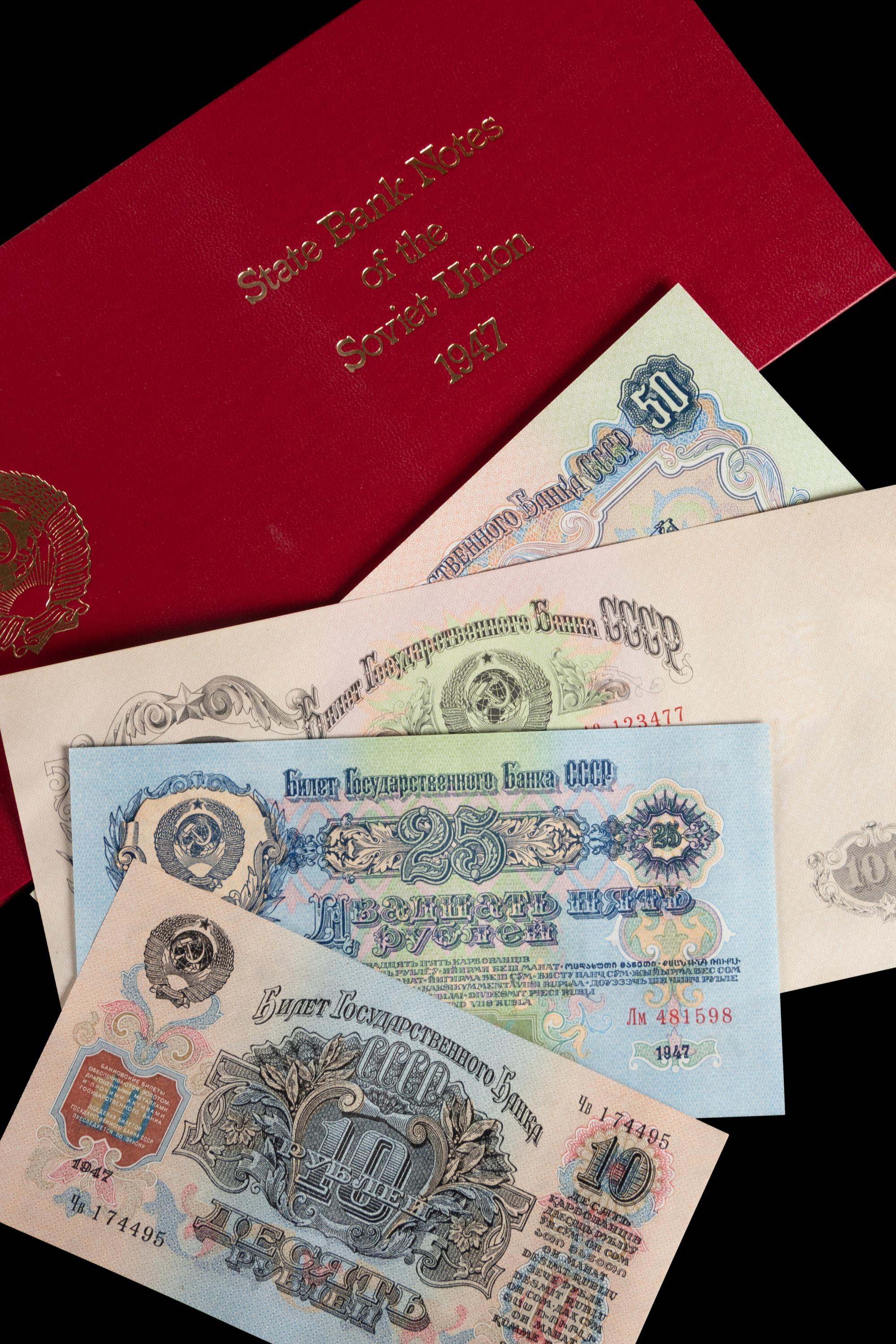 [SOVIET UNION] A Large Collection of Commemorative Coins and Paper Money