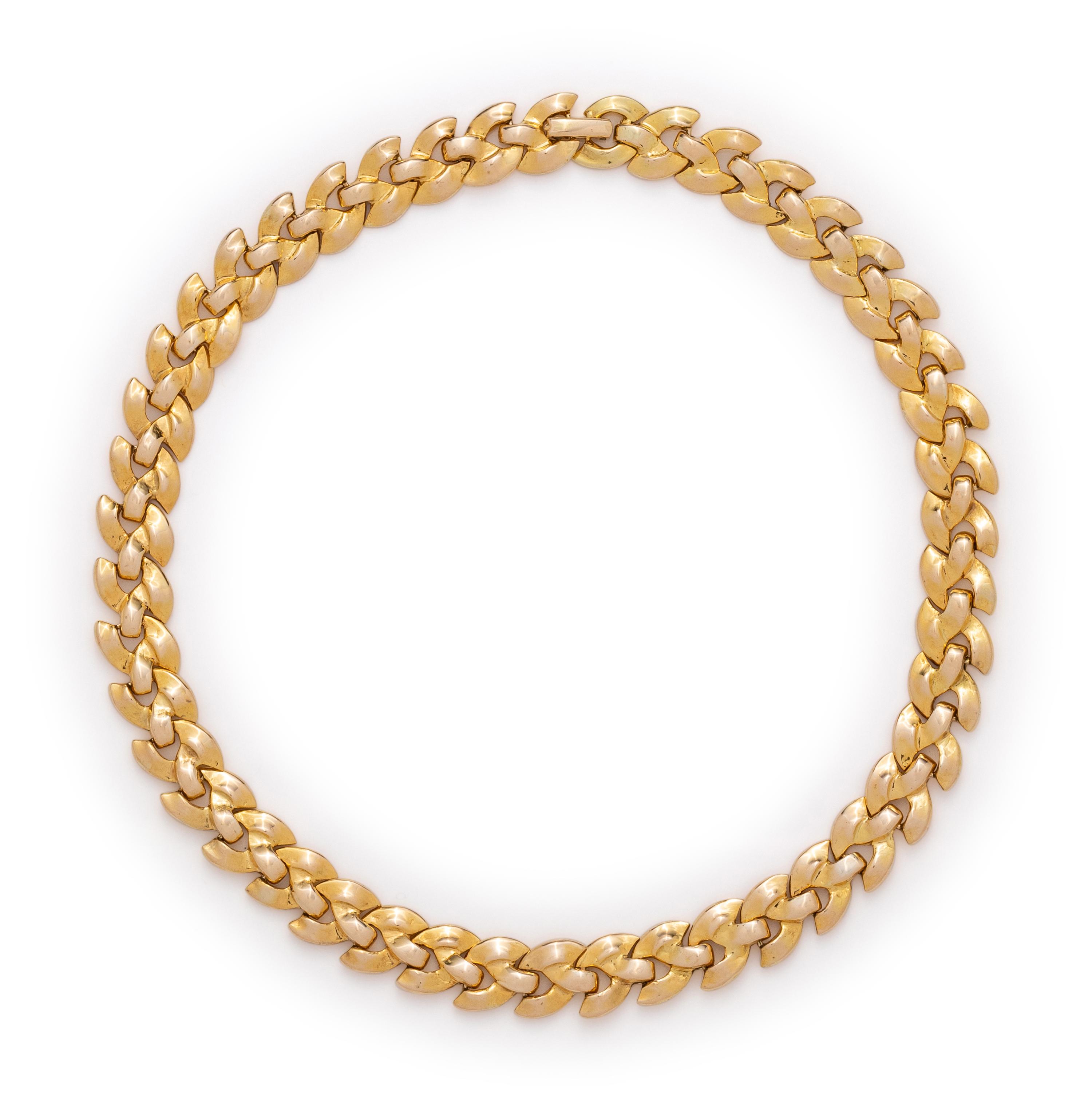 YELLOW GOLD NECKLACE