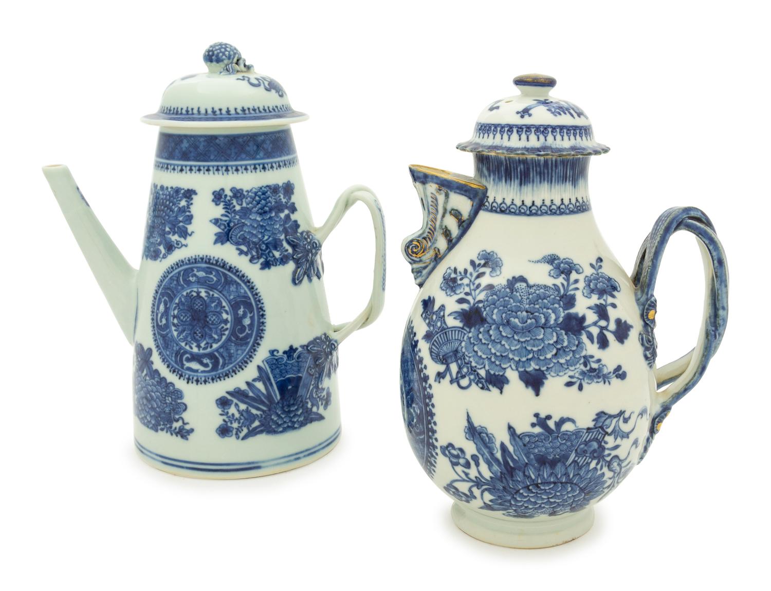 A Chinese Export Blue Fitzhugh Porcelain Coffee Server and Jug