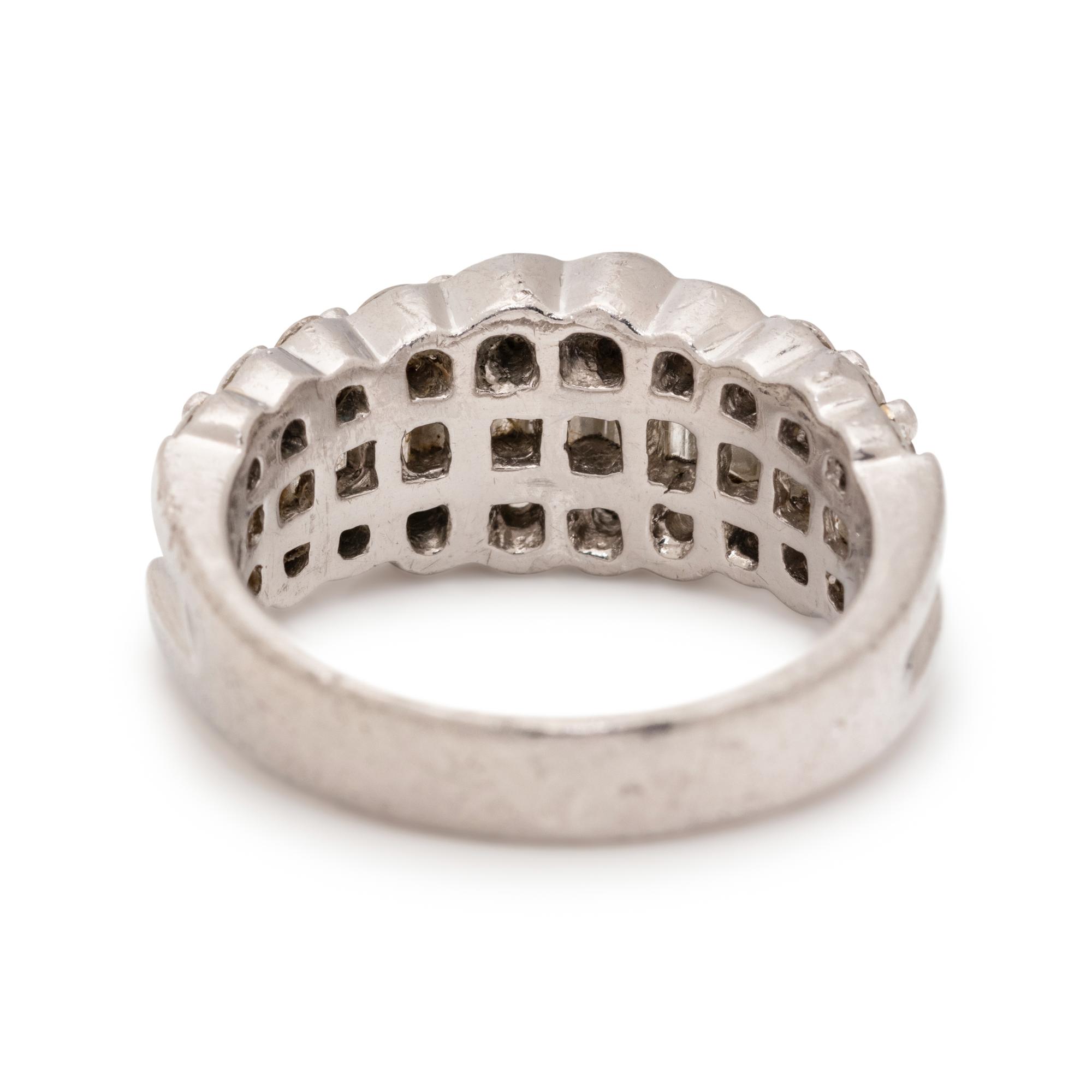 DIAMOND RING