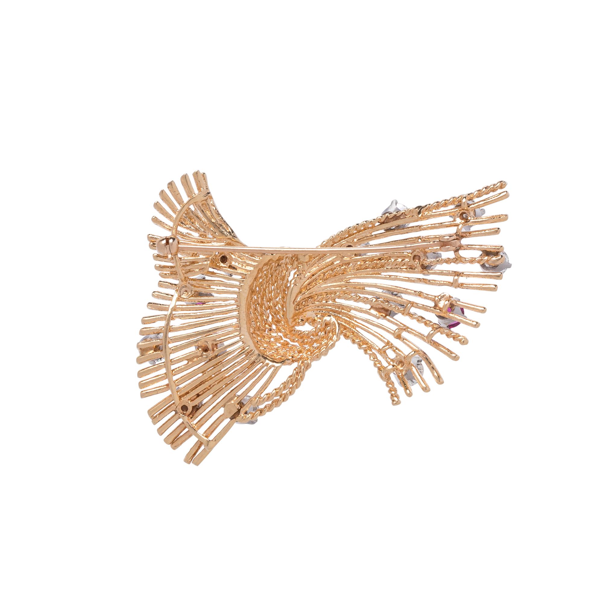 YELLOW GOLD, DIAMOND AND SYNTHETIC RUBY BROOCH