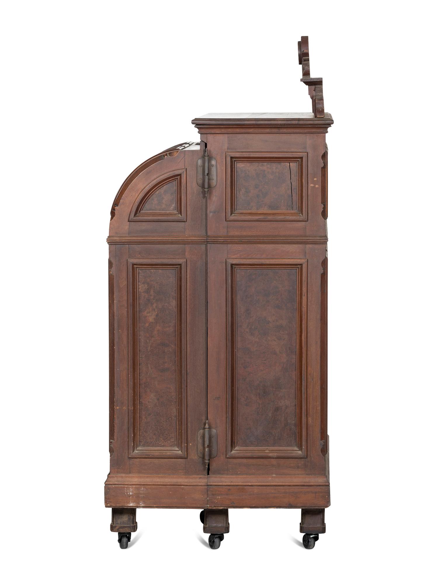 A Moore's Office Drawing Room Queen Combination Desk