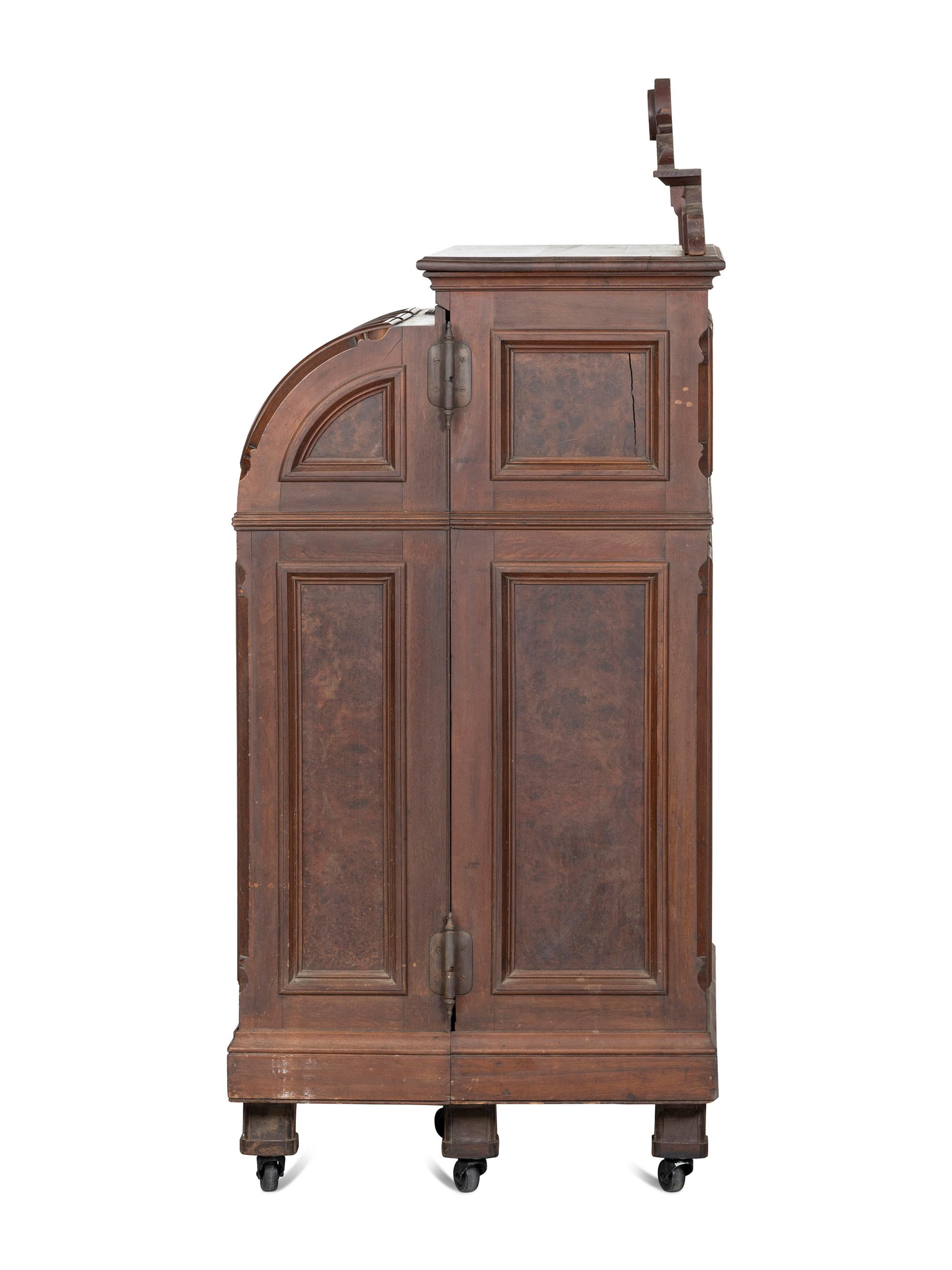 A Moore's Office Drawing Room Queen Combination Desk