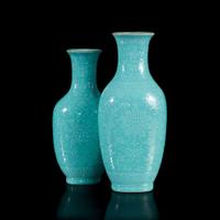 A Chinese turquoise ground-glazed porcelain double-vase 松石绿釉双联葫芦瓶