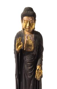 A Parcel Gilt Lacquered Wood Figure of Amida Buddha Height 28 inches. — EDO PERIOD, 17H/18TH CENTURY