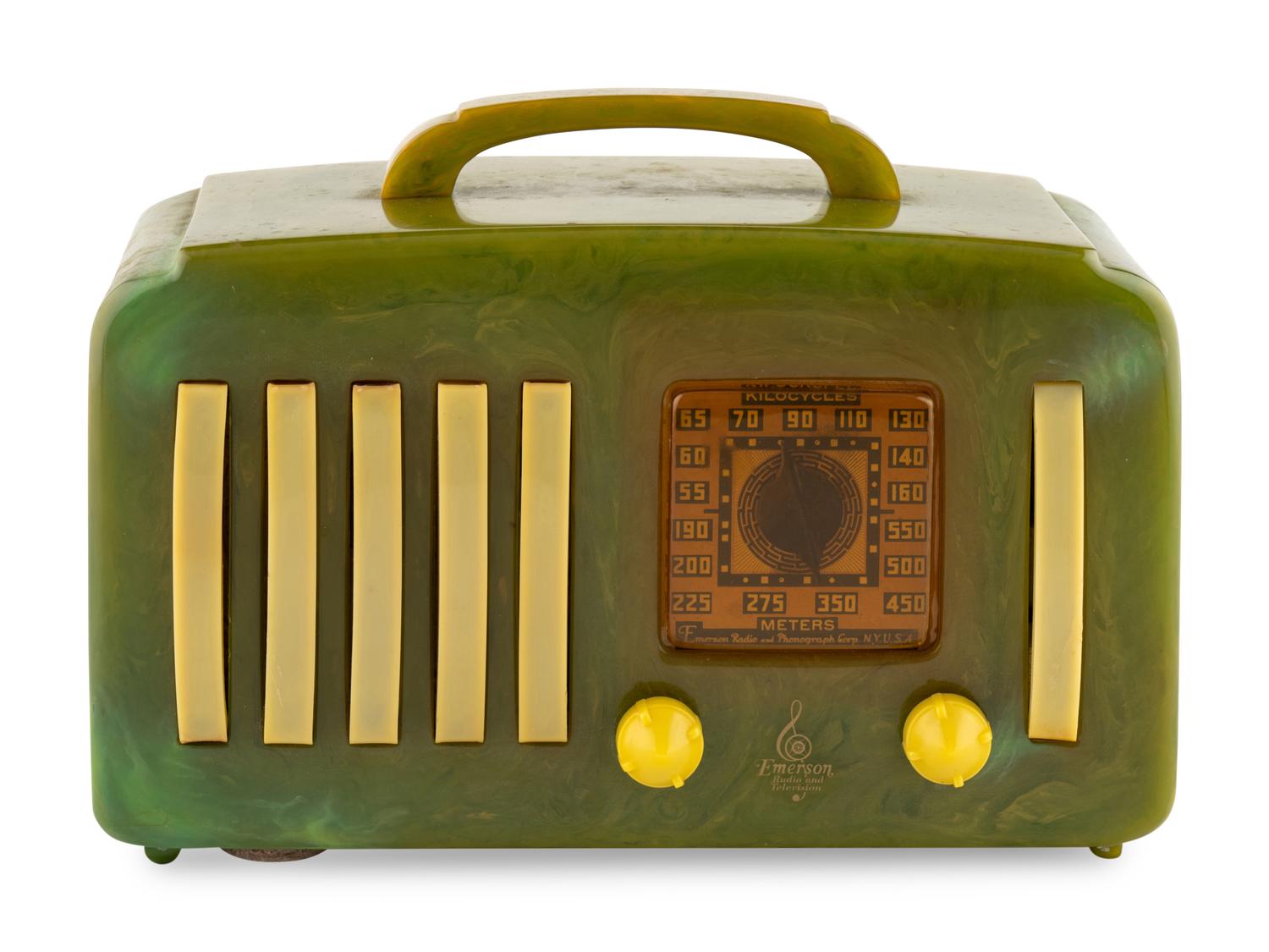 An Emerson EP375 5 Plus 1 Radio