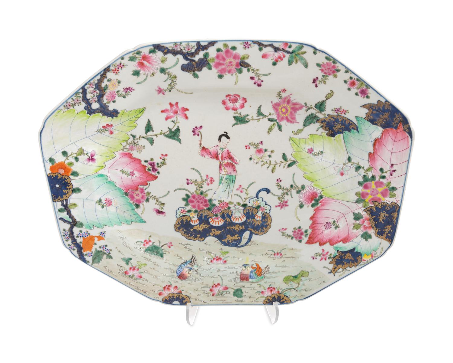 A Chinese Export Tobacco Leaf Porcelain Platter