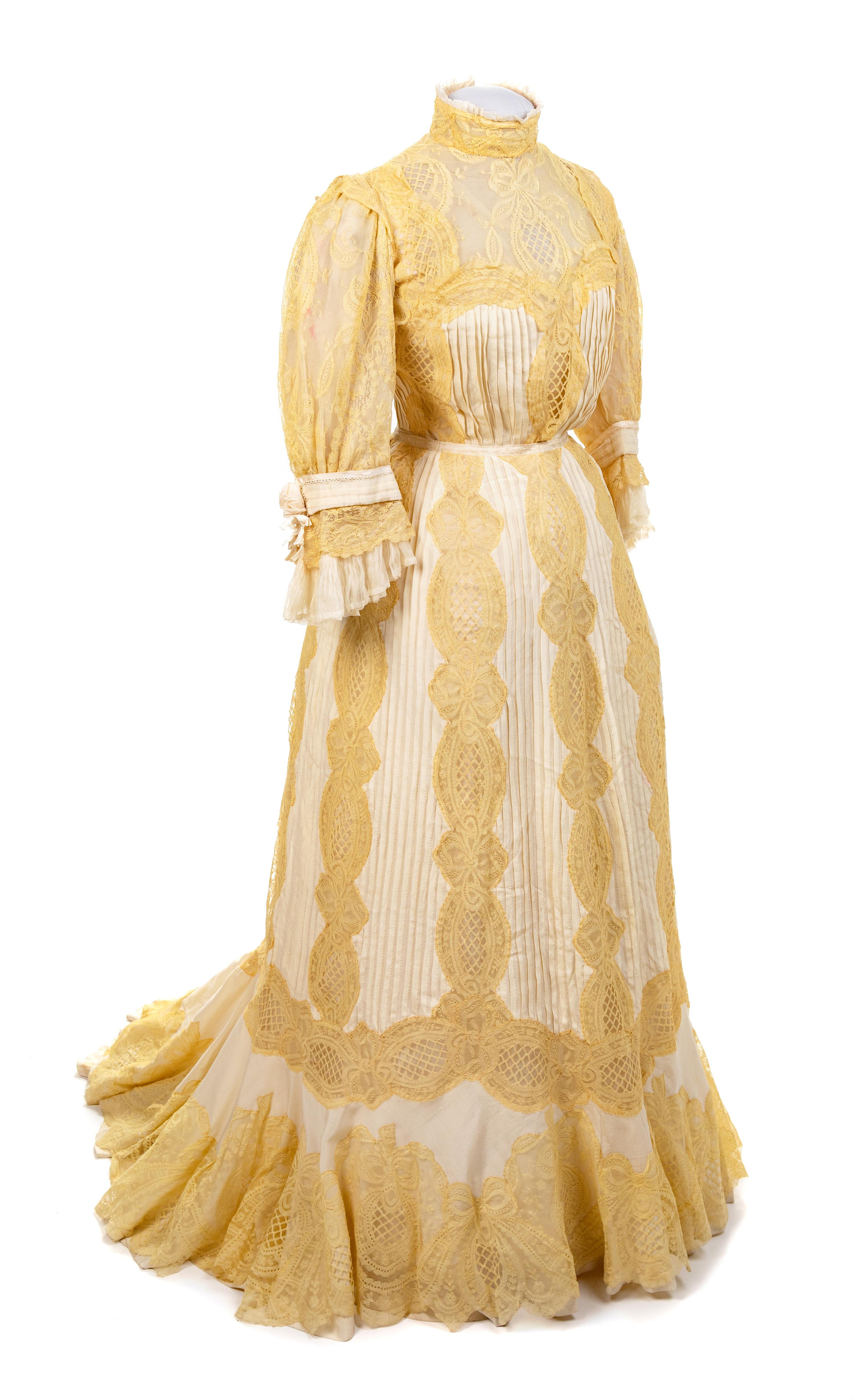 A Macheret Paris New York Cream Bodice and Skirt, 1900s No size label