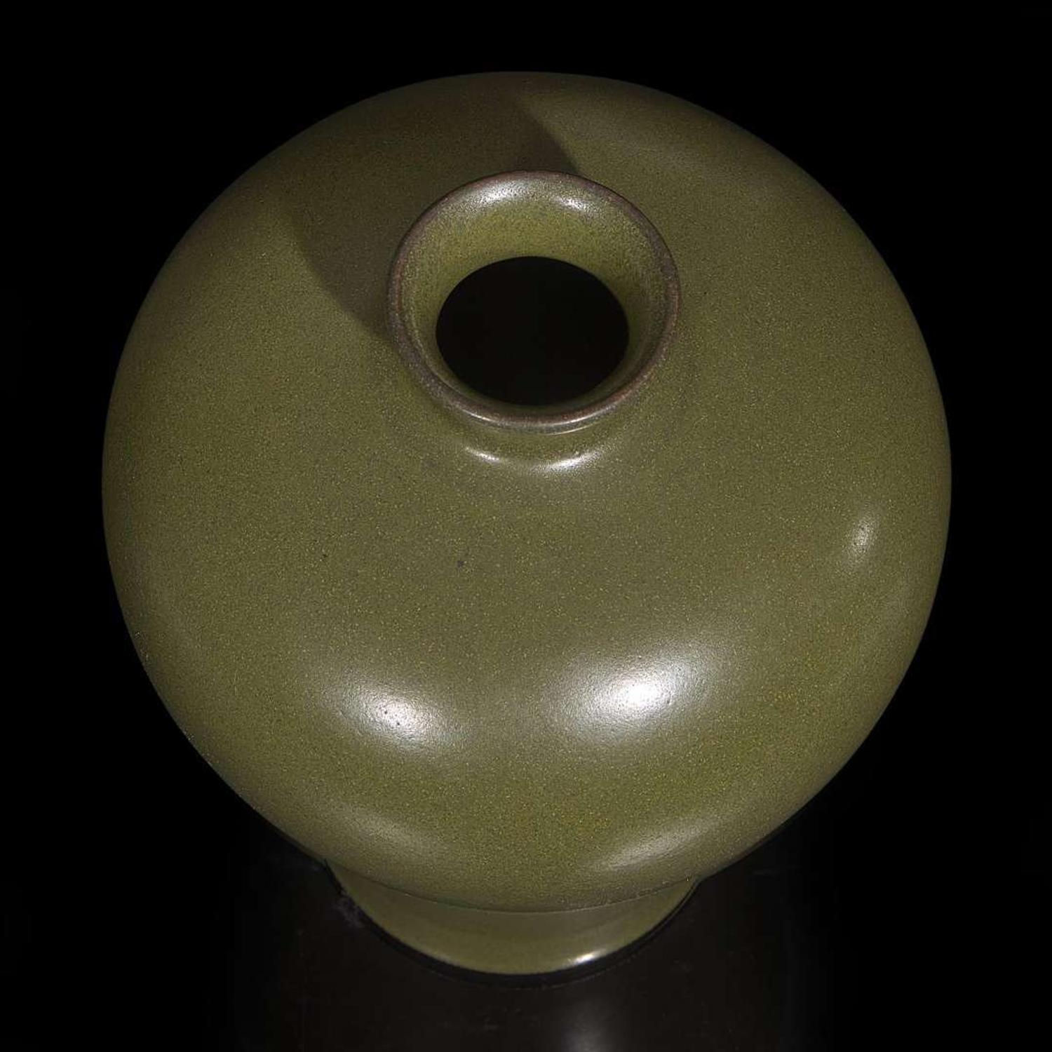 A Chinese teadust-glazed vase, meiping 茶葉末釉梅瓶 Qianlong mark ???