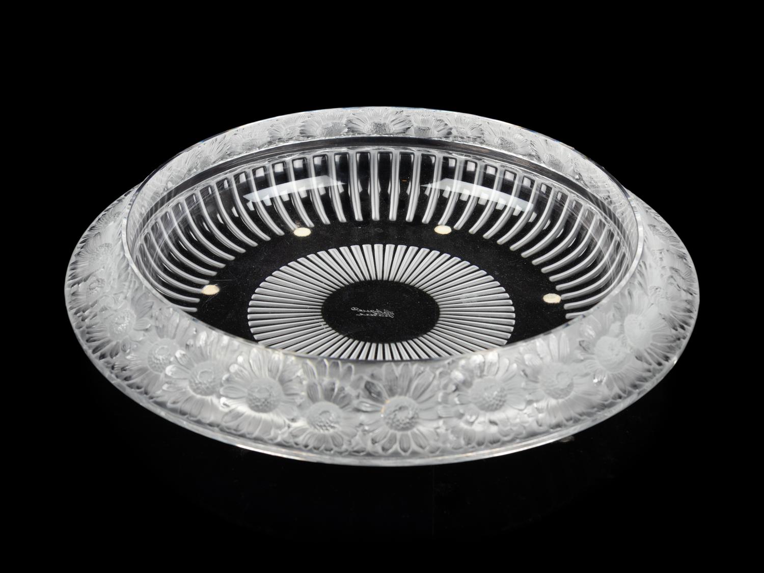 A Lalique Marguerite Bowl